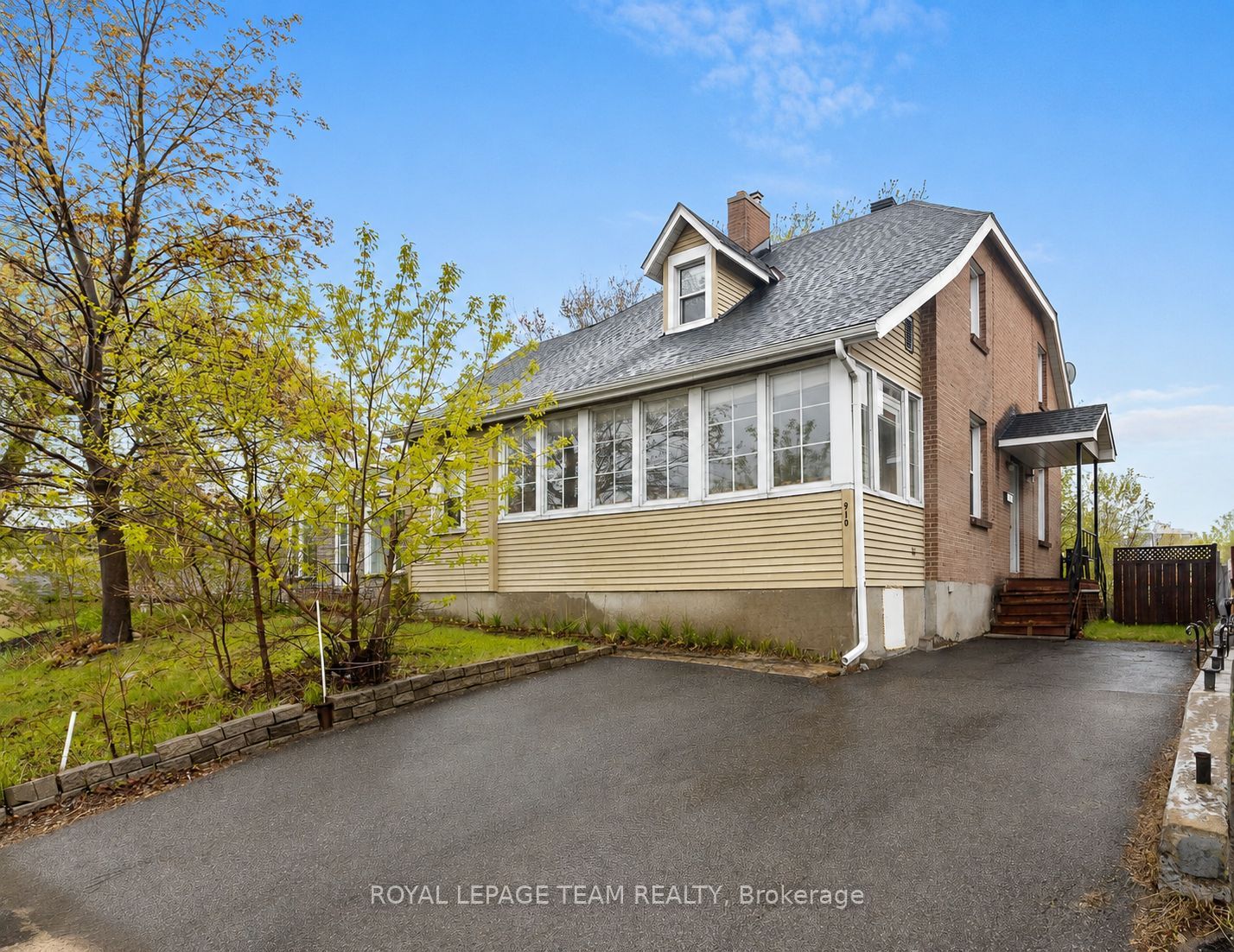 910 Pinecrest Road, Britannia Heights - Queensway Terrace N and Area, ON K2B 6B3 photo 4