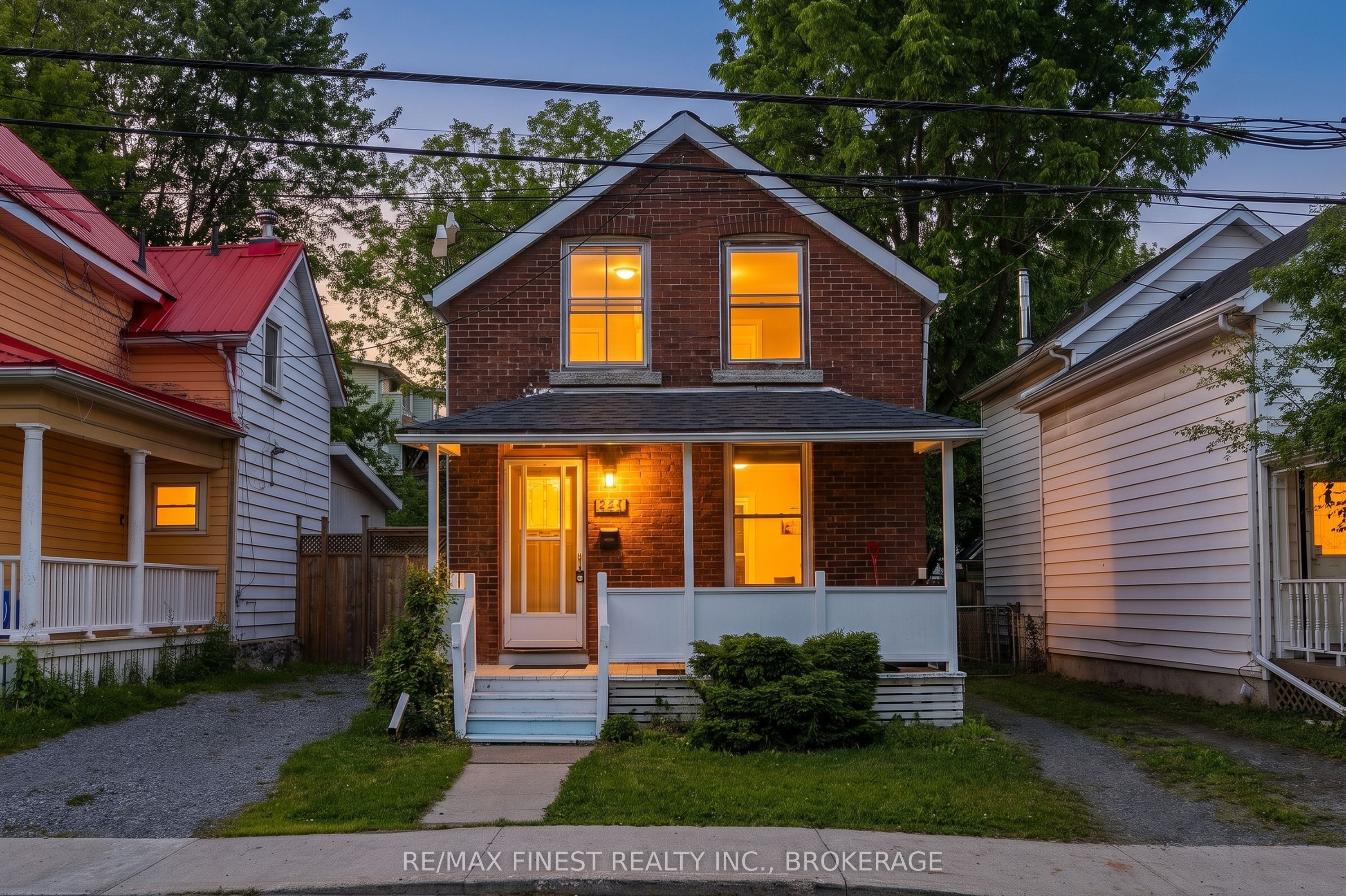 445 Albert Street, Kingston, ON K7L 3W4