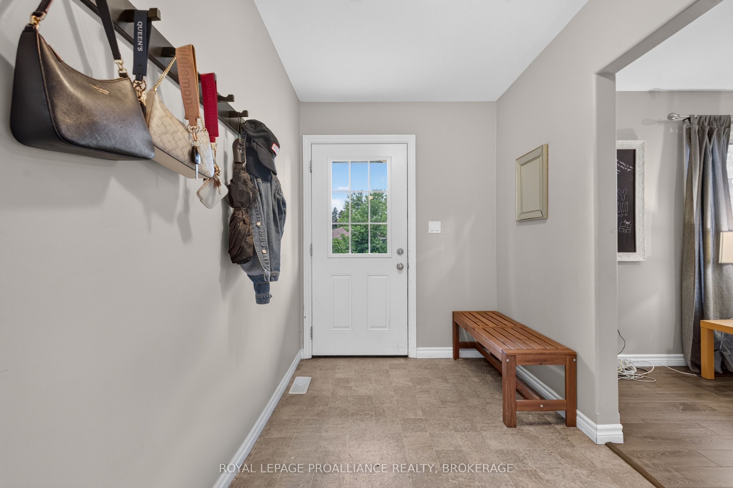 251 Yonge Street, Kingston, ON K7M 1G2 photo 5