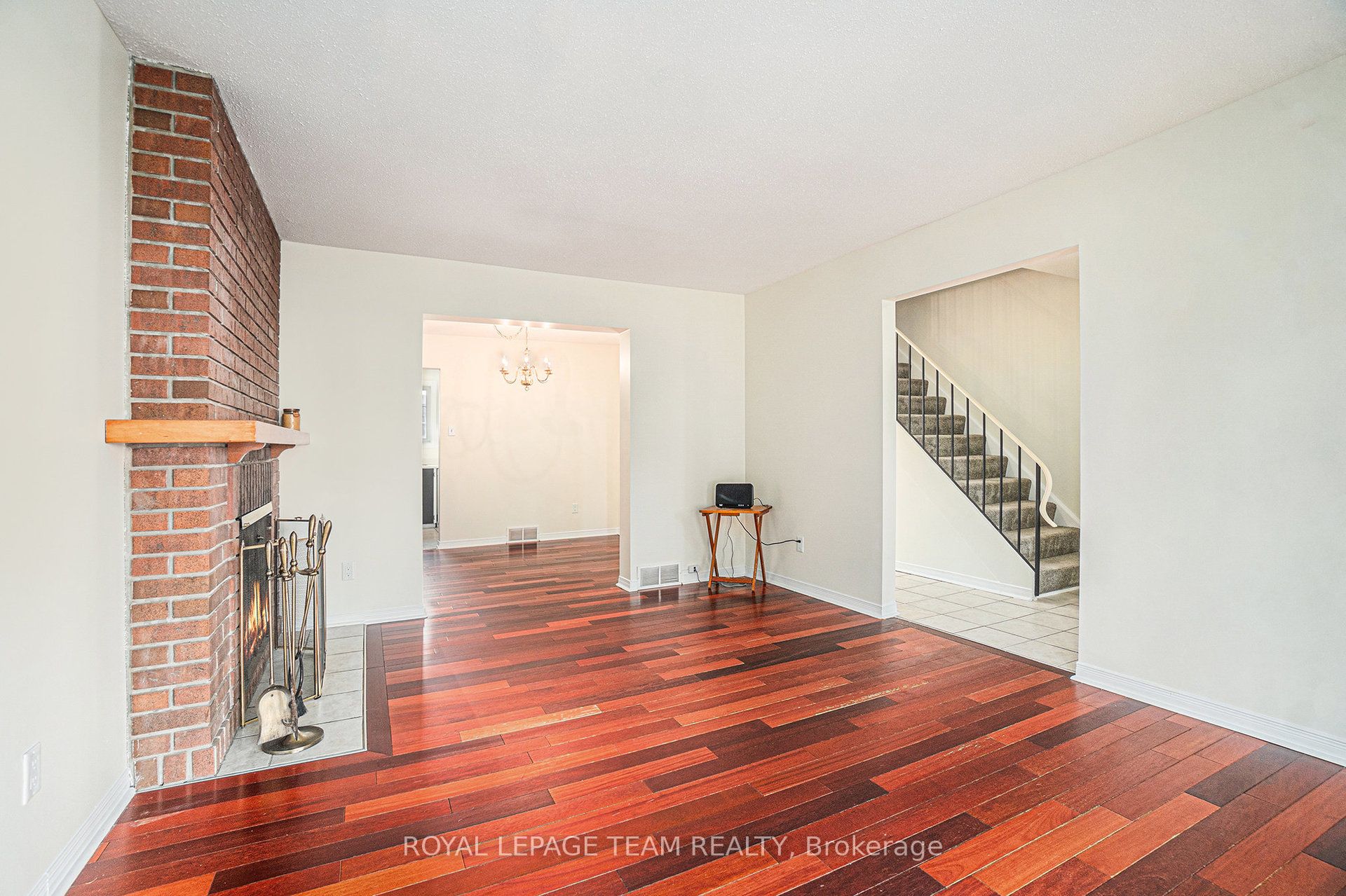 440 Kintyre Private, Mooneys Bay - Carleton Heights and Area, ON K2C 3M9 photo 3
