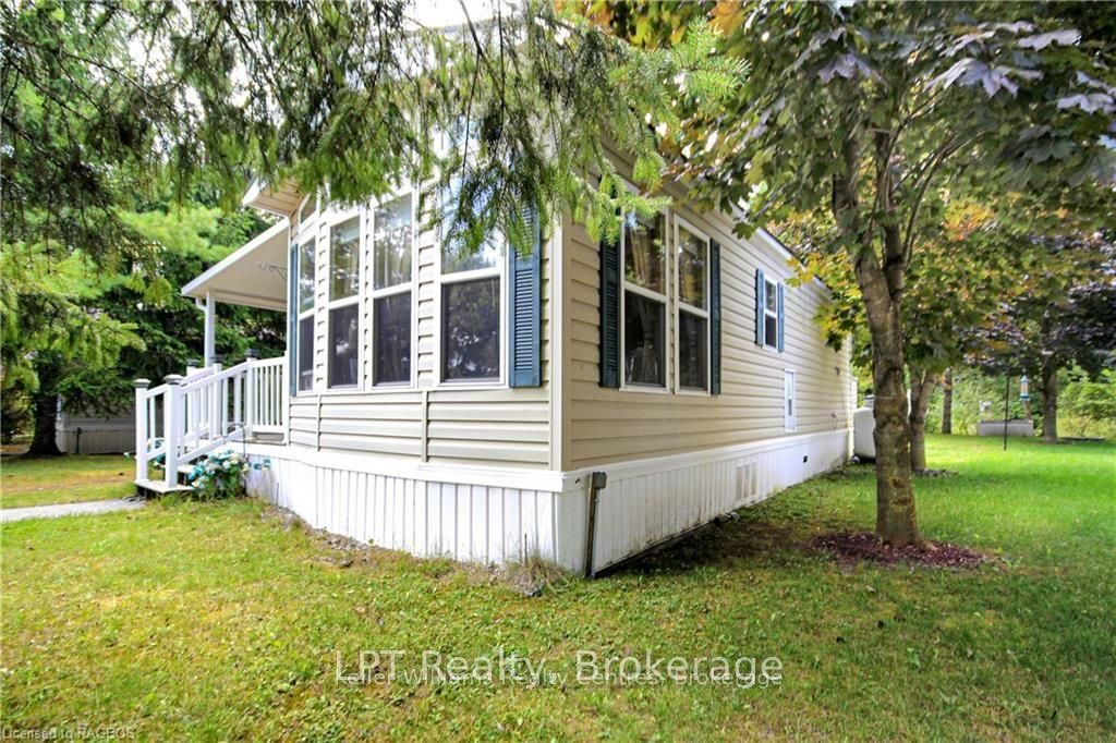 13 Southline Avenue M44, Huron-Kinloss, ON N0G 2B0 photo 3