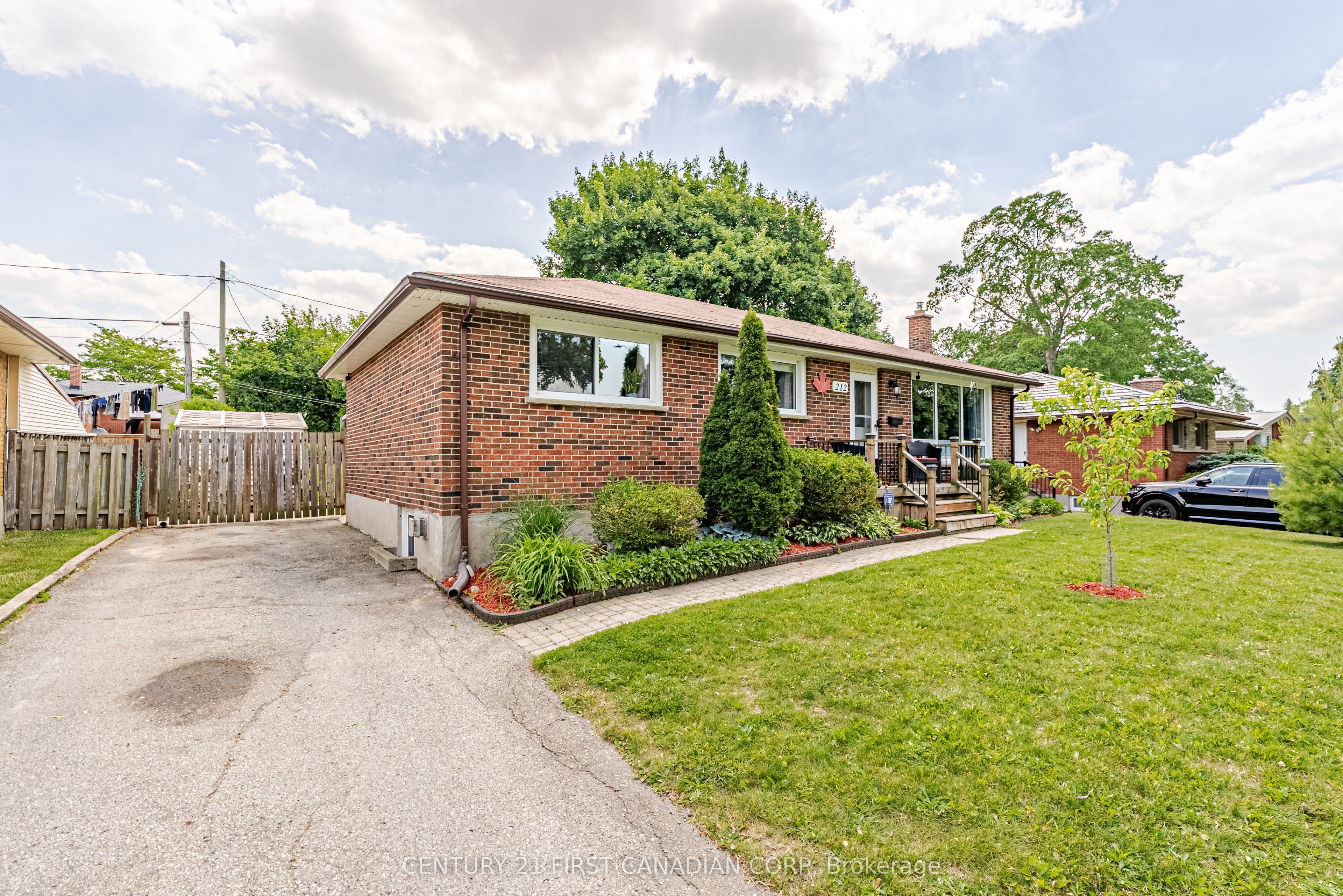 212 King Edward Avenue, London South, ON N5Z 3T7