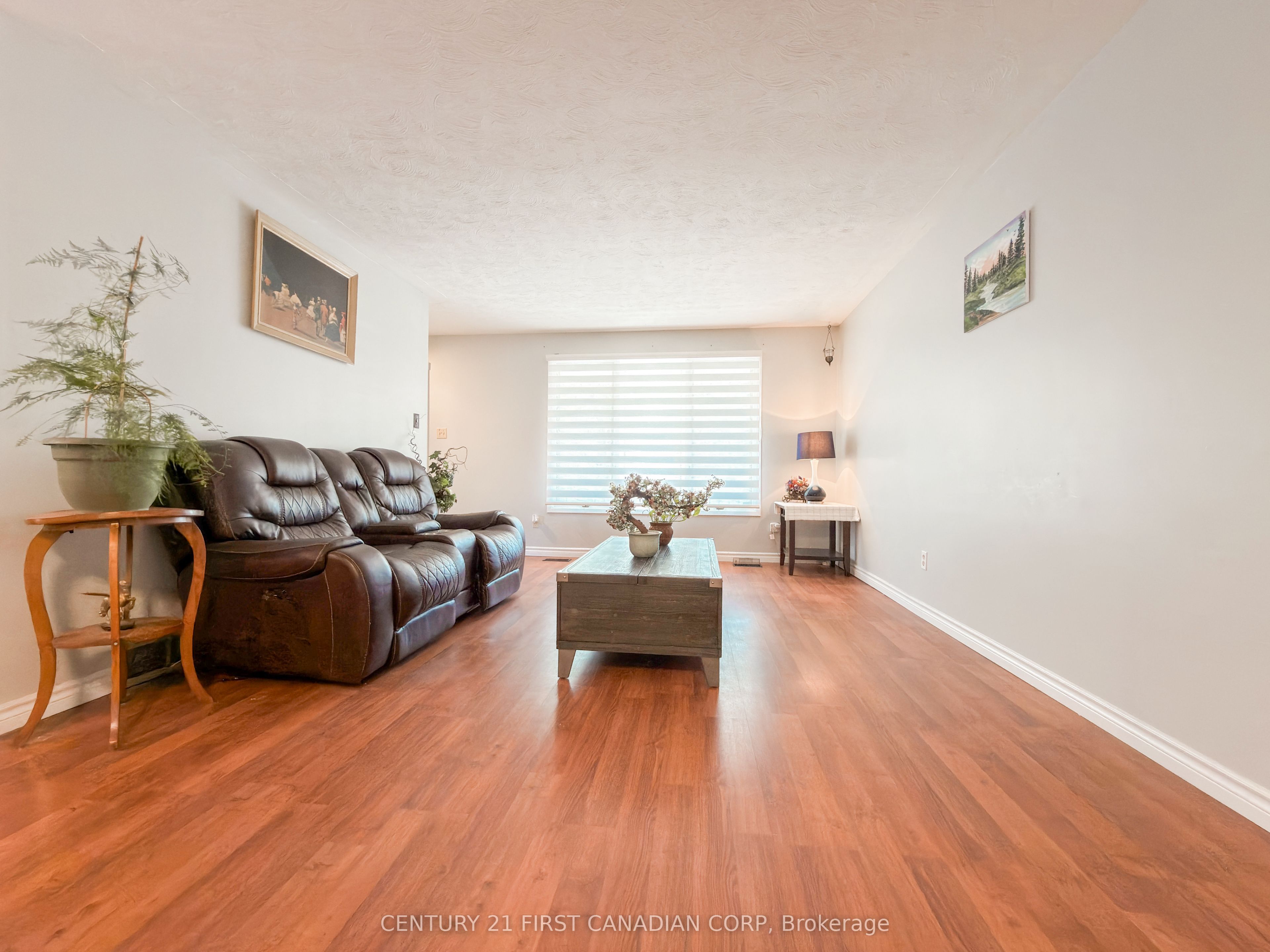 8 Poplar Crescent, London South, ON N6E 2N4 photo 4