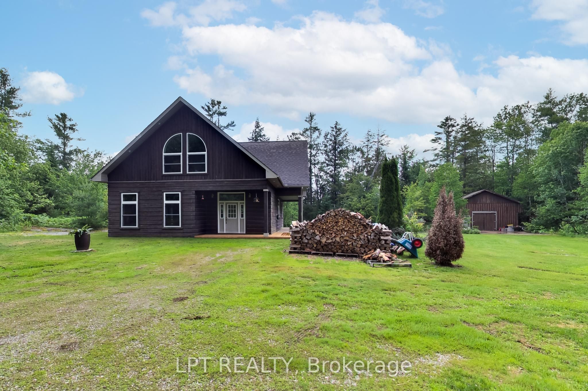 1039 Ben Lake Road E, Gravenhurst, ON P1P 1R3 photo 3