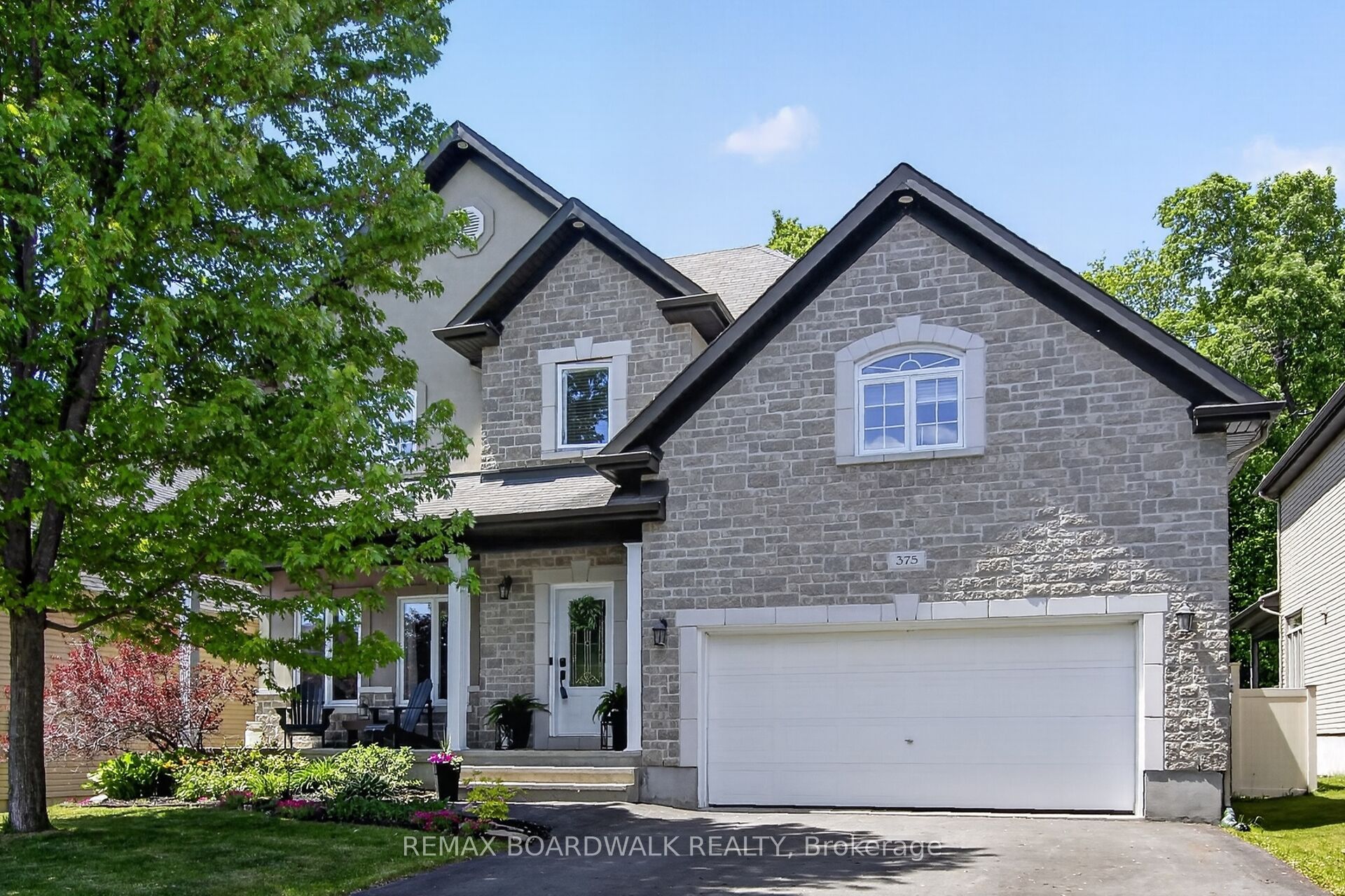 375 Quartz Avenue, Clarence-Rockland, ON K4K 0C7 photo 2