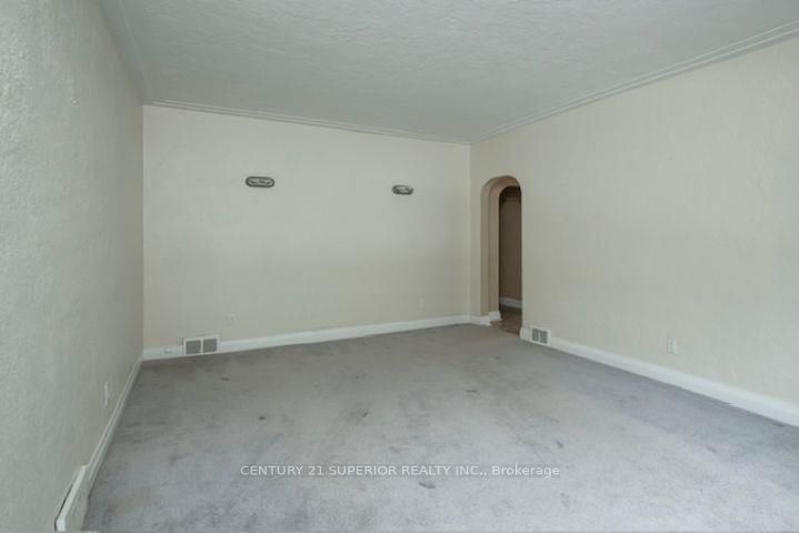 327 Brunswick Street S, Thunder Bay, ON P7E 1W7 photo 4