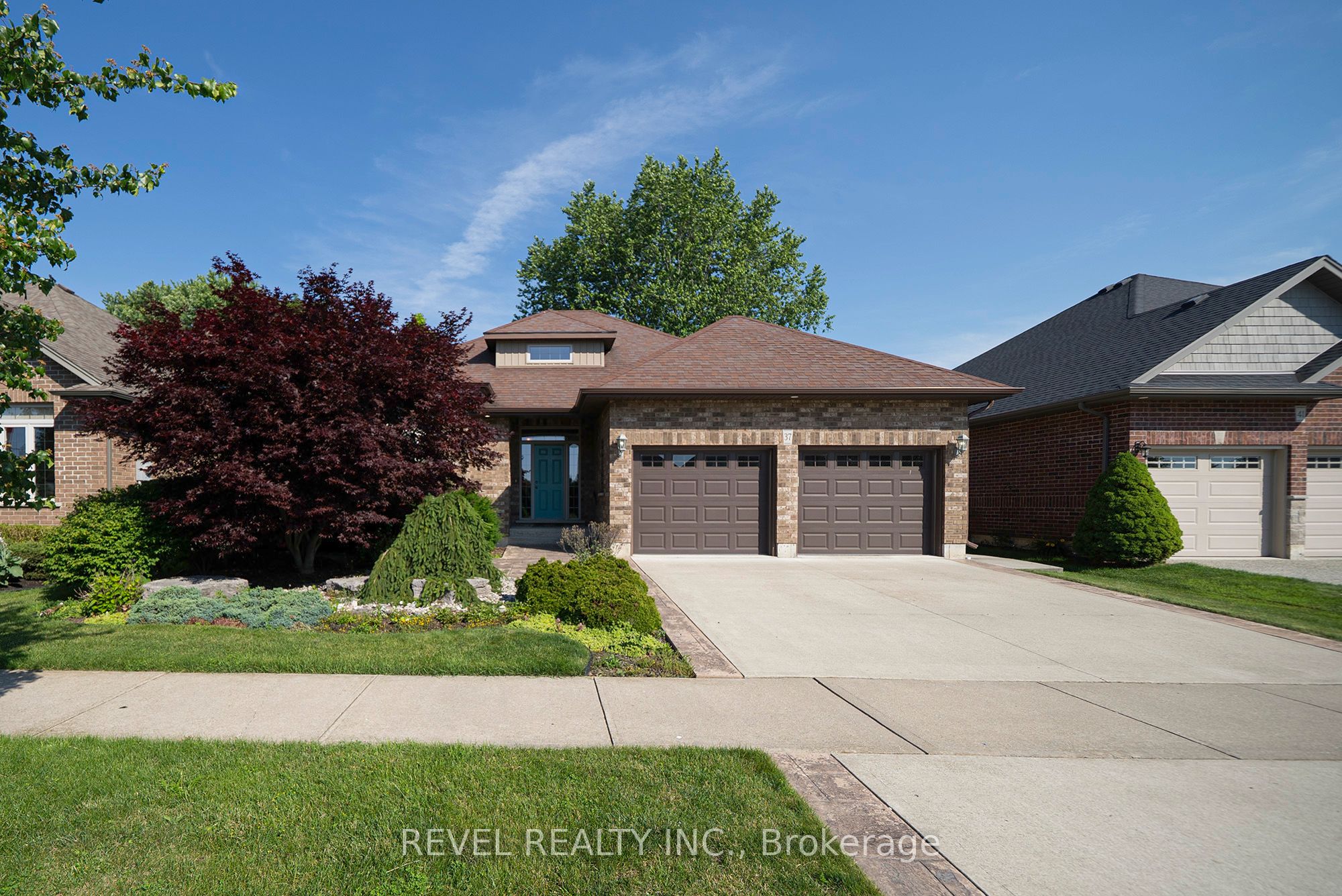 37 Mulberry Lane, Norfolk, ON N0A 1N6