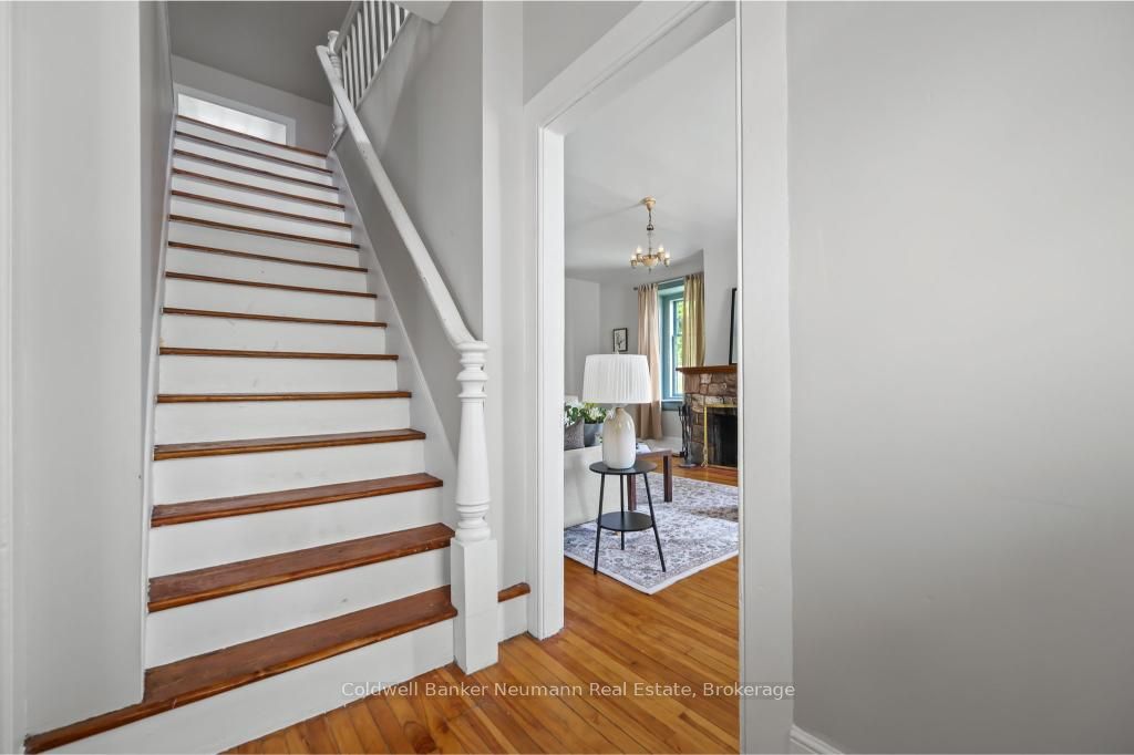 52 Brock Road S, Puslinch, ON N0B 2J0 photo 4