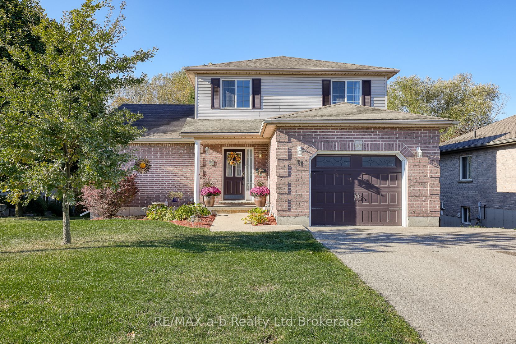 11 Cornish Crescent, Ingersoll, ON N5C 4C9