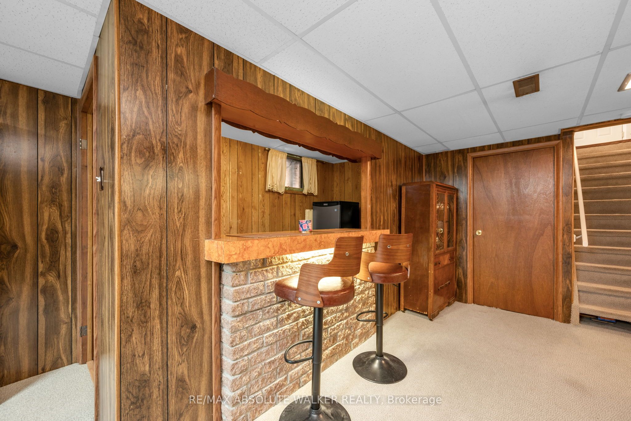 337 Roxdale Avenue, Orleans - Cumberland and Area, ON K1E 1T9 photo 4