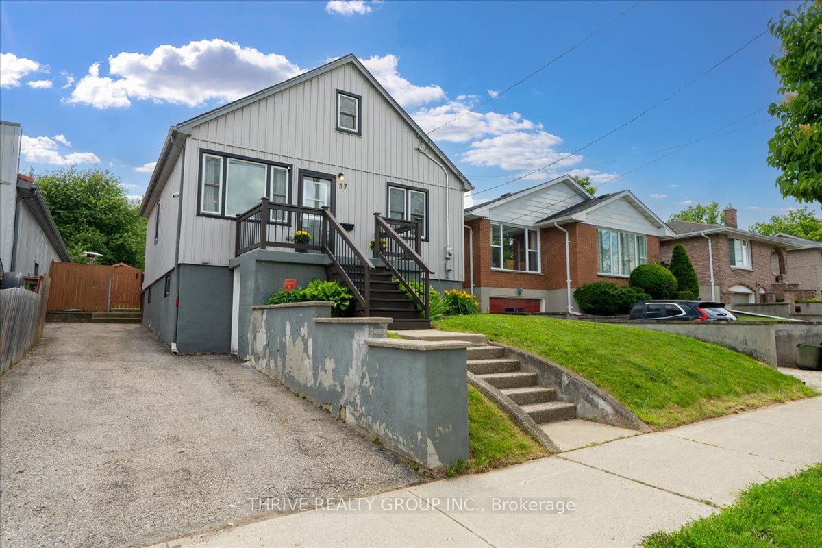 37 Emery Street W, London South, ON N6J 1R7 photo 3