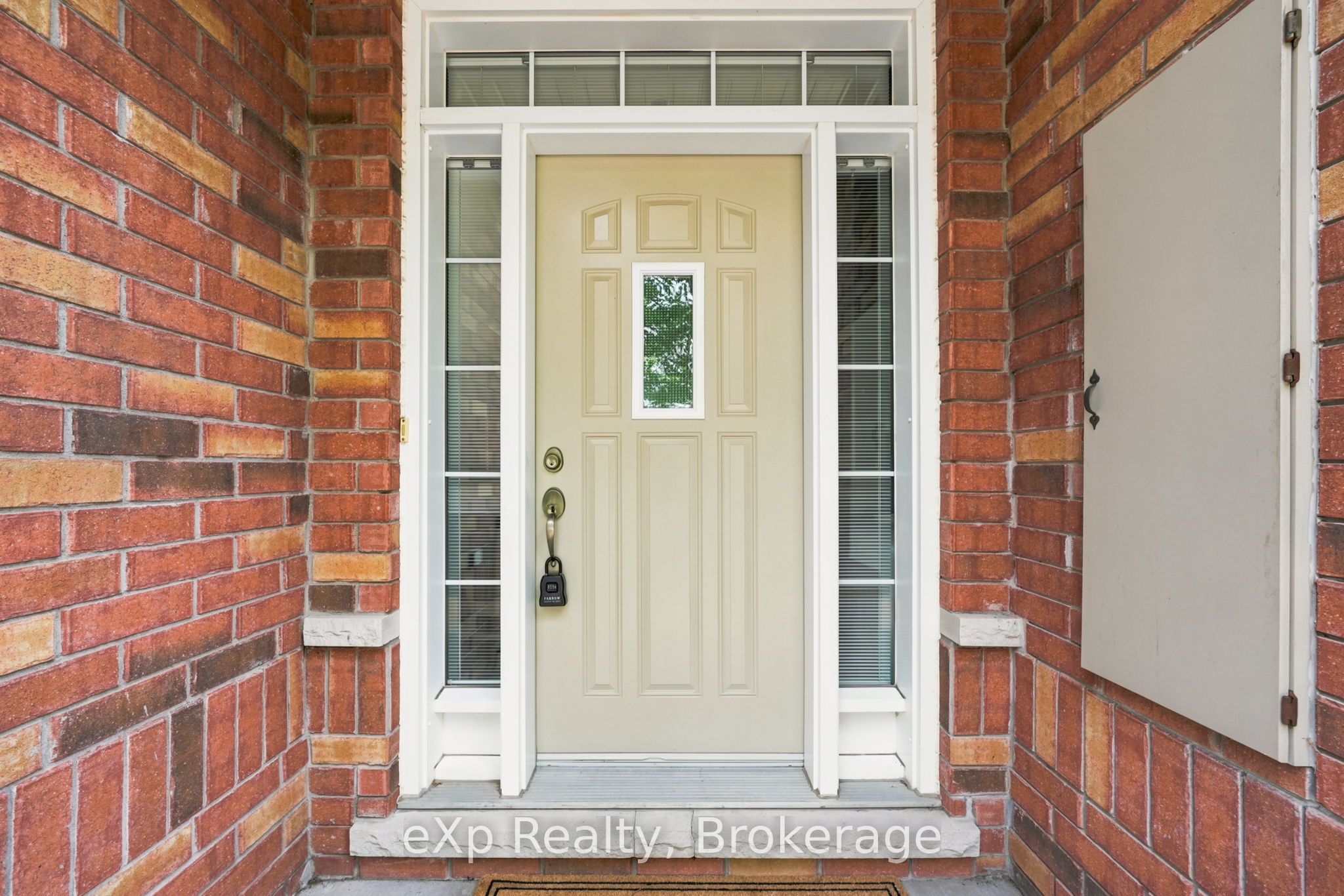 300 D'Arcy Street 106, Cobourg, ON K9A 0A2 photo 3