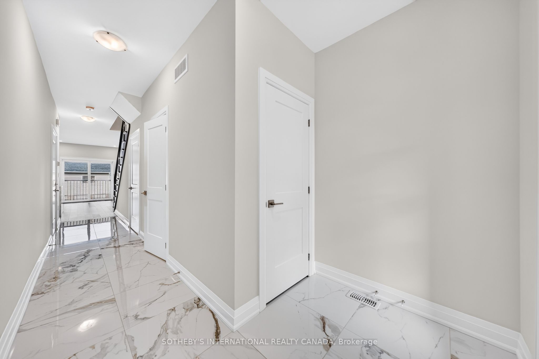675 Victoria Road N 14, Guelph, ON N1E 0S9 photo 4