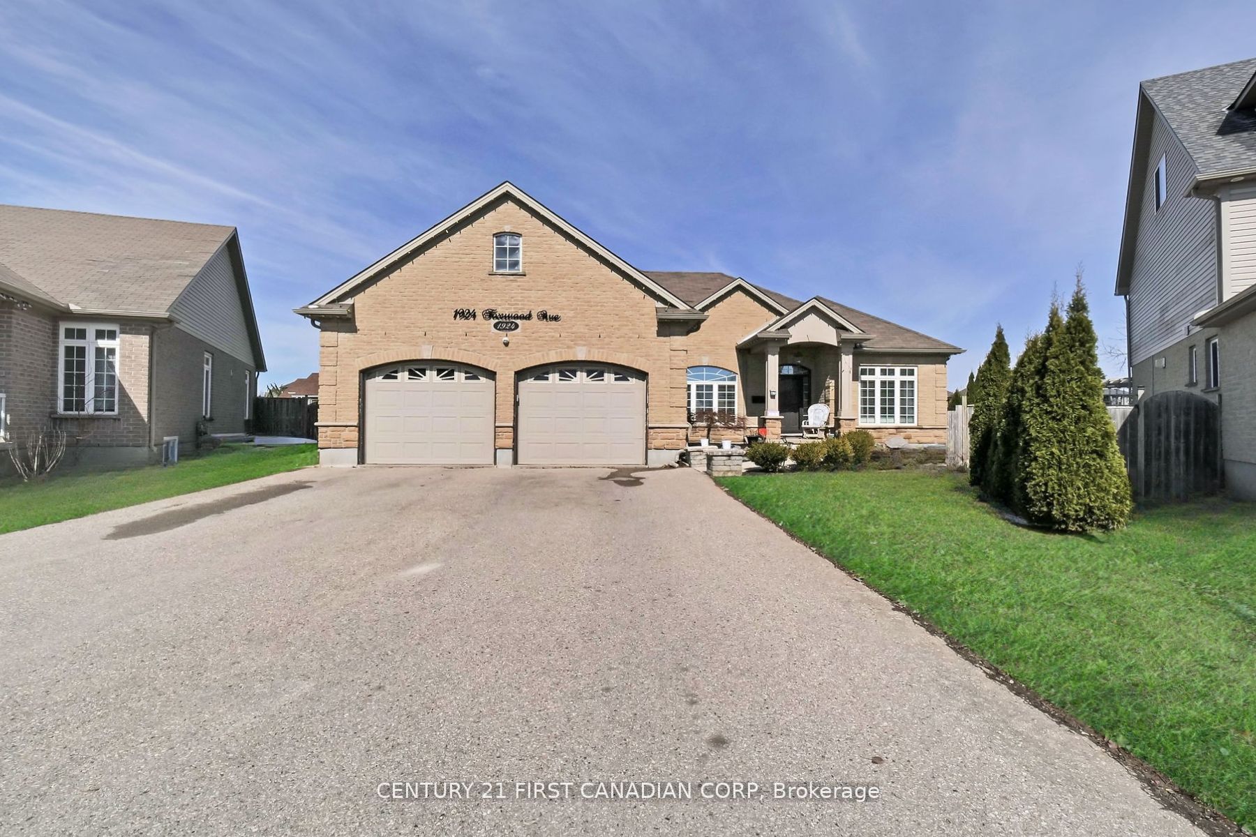1924 Foxwood Avenue, London North, ON N6G 0C5 photo 2