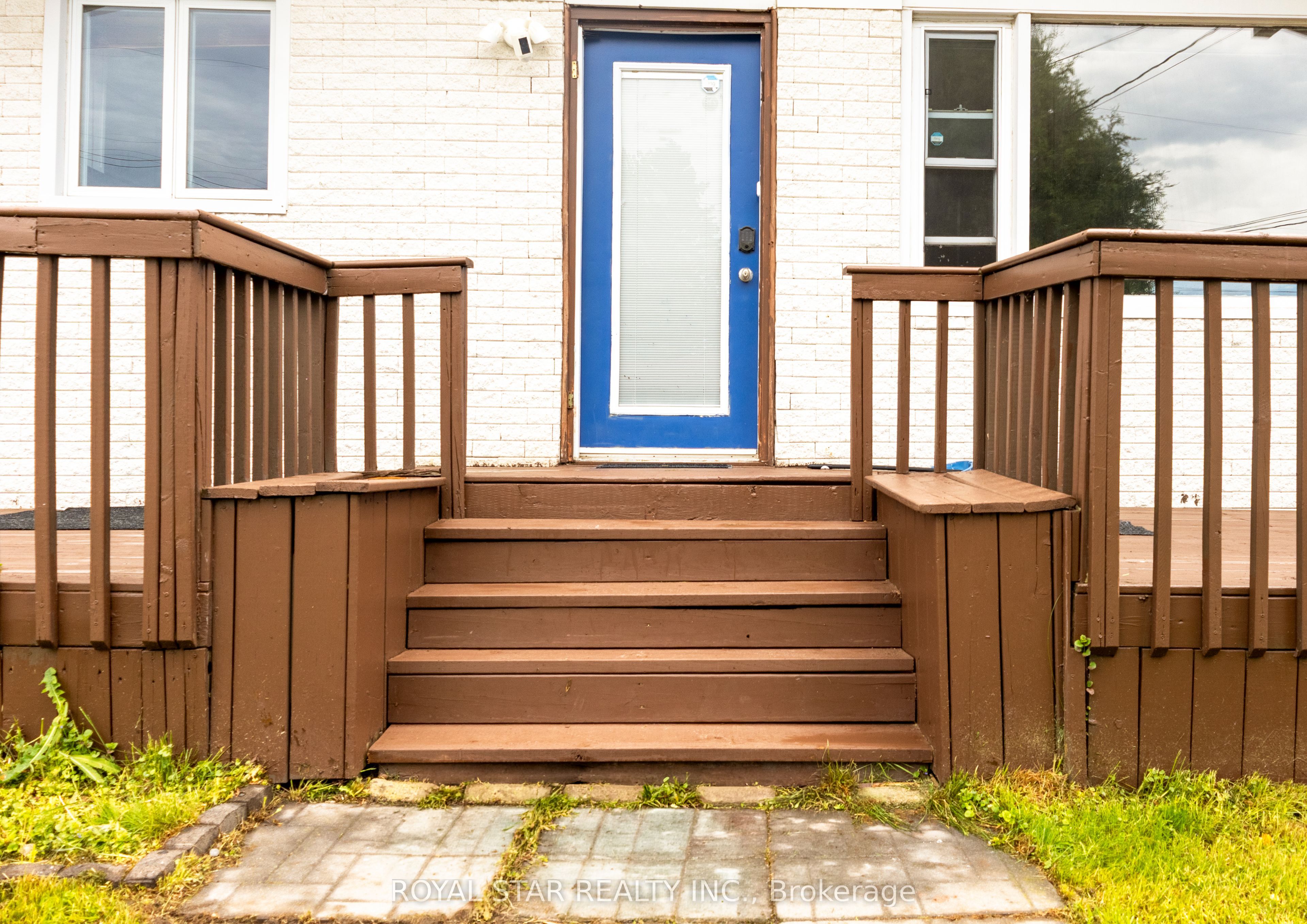60 Charlotte Avenue, Greater Sudbury, ON P0M 1L0 photo 2