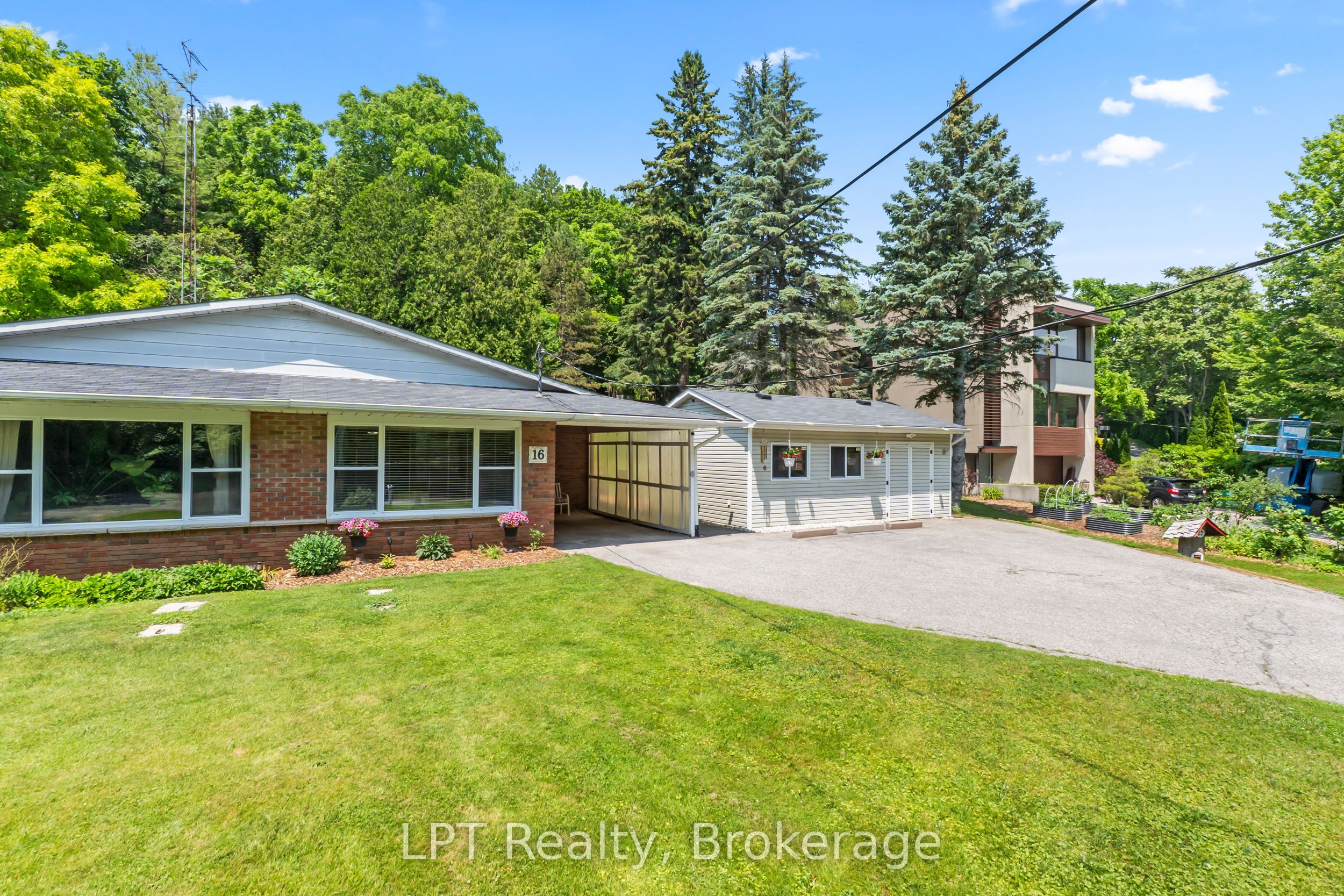 16 Cumberland Street, Port Hope, ON L1A 1Z5 photo 2