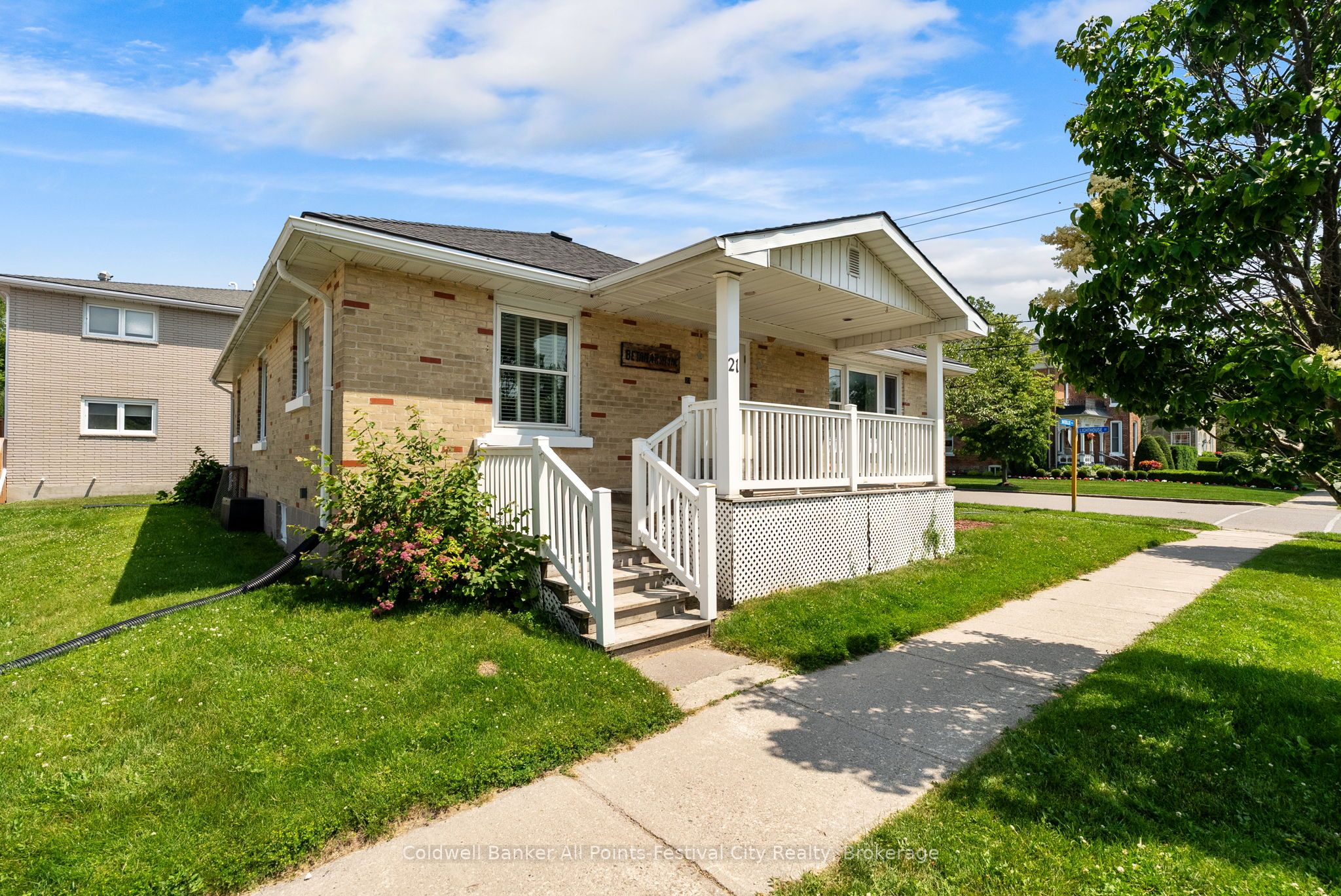 21 Waterloo Street S, Goderich, ON N7A 3N8