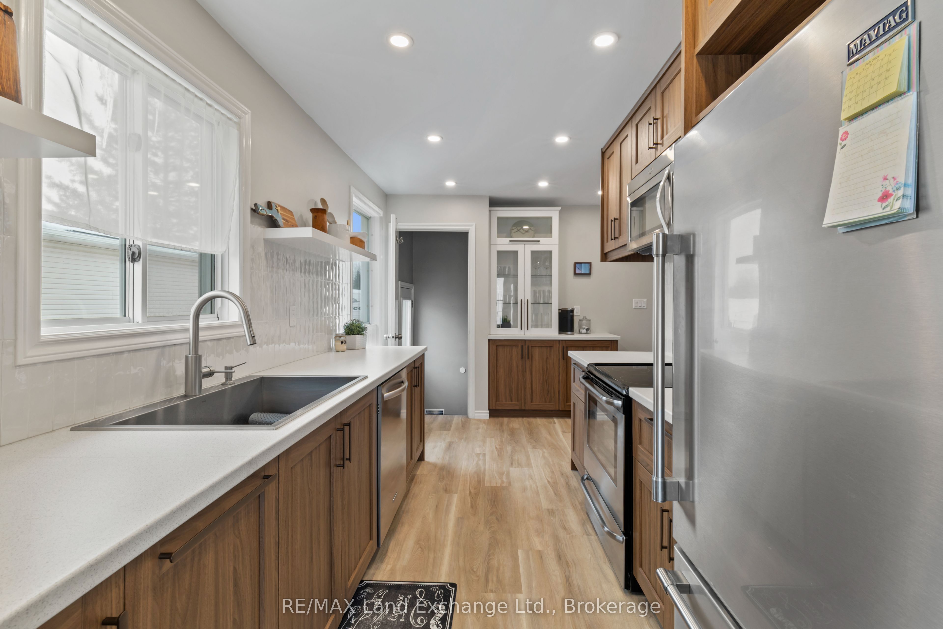 283 Bricker Street, Saugeen Shores, ON N0H 2C1 photo 4