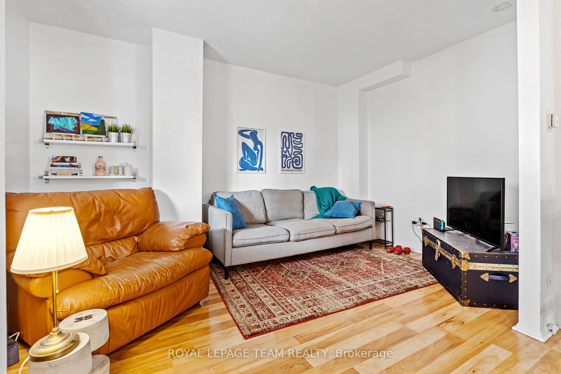 53-1/2 S Champagne Avenue B, Dows Lake - Civic Hospital and Area, ON K1S 4P1 photo 5