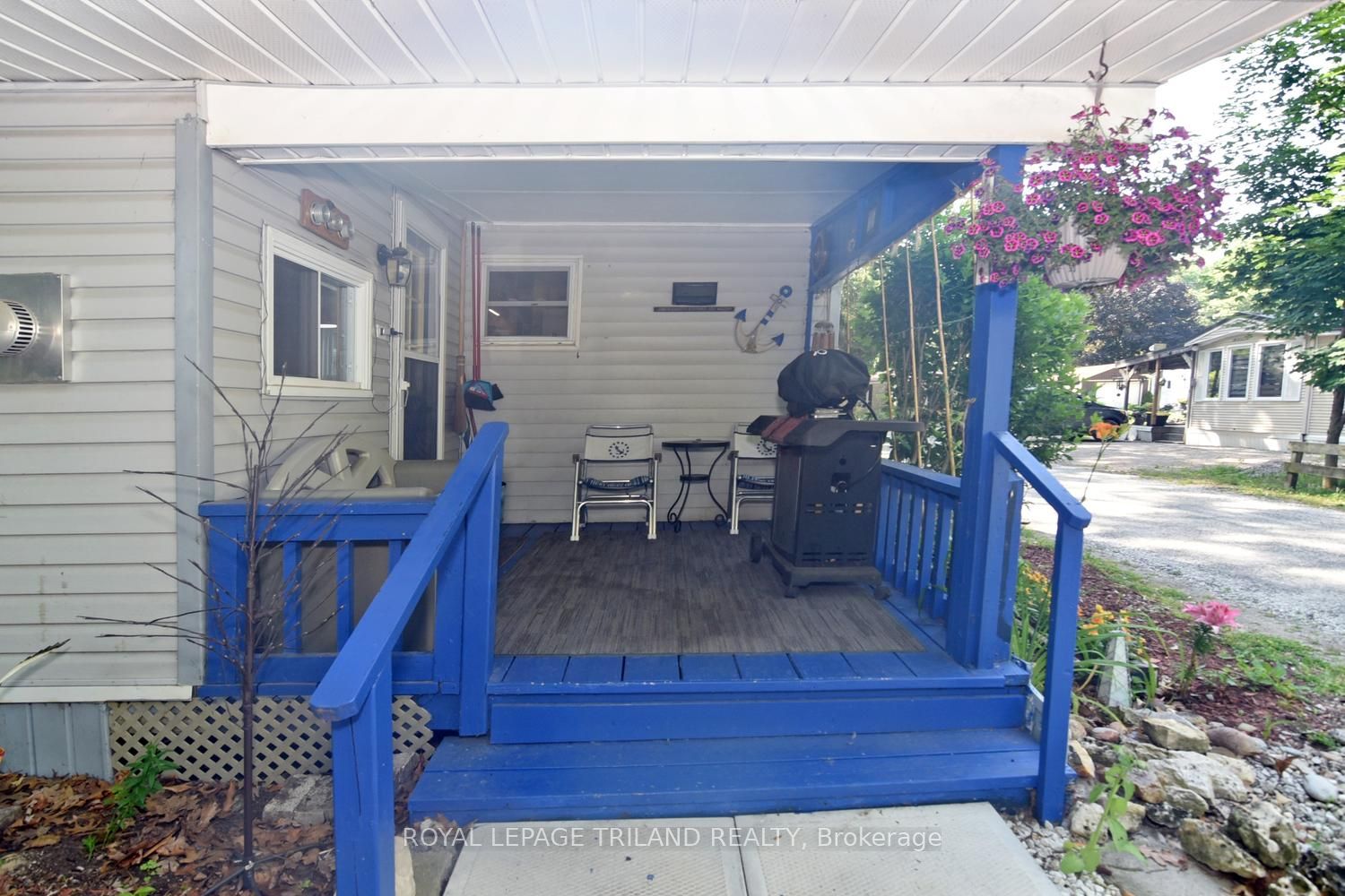 9910 Northville Crescent B11, Lambton Shores, ON N0M 2N0 photo 5