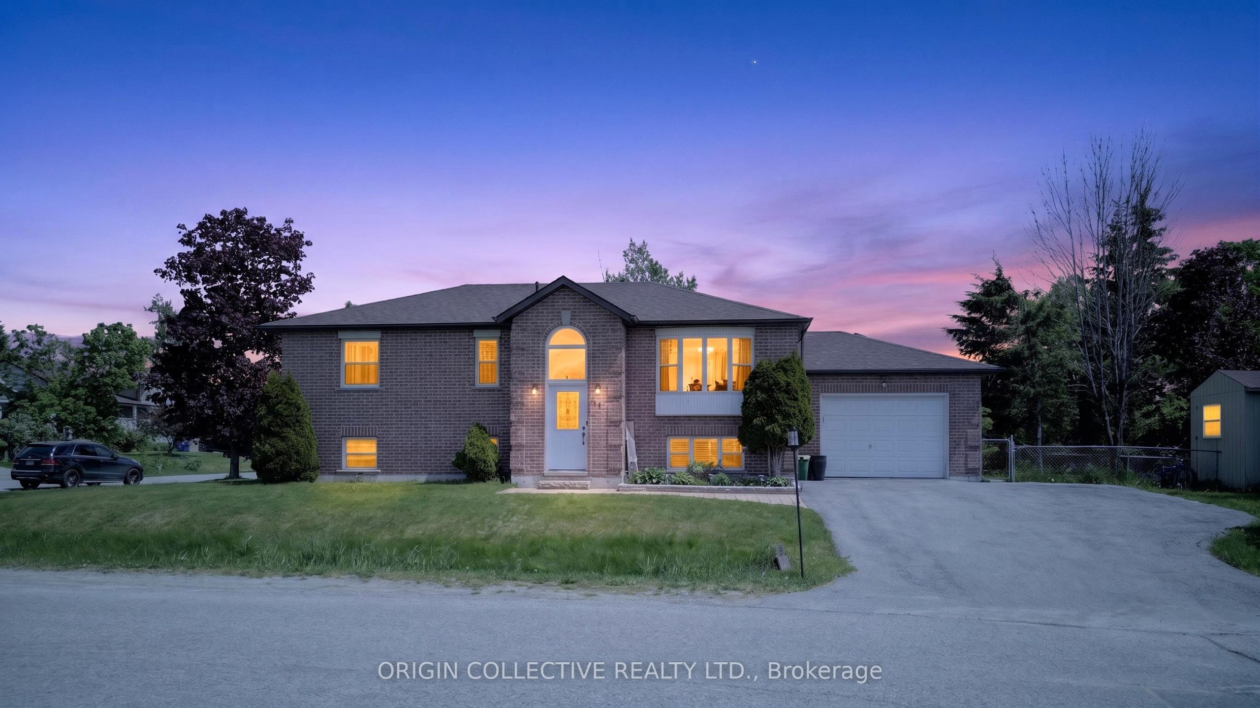 42 Sarah Cres, Kawartha Lakes, ON K0M 2W0