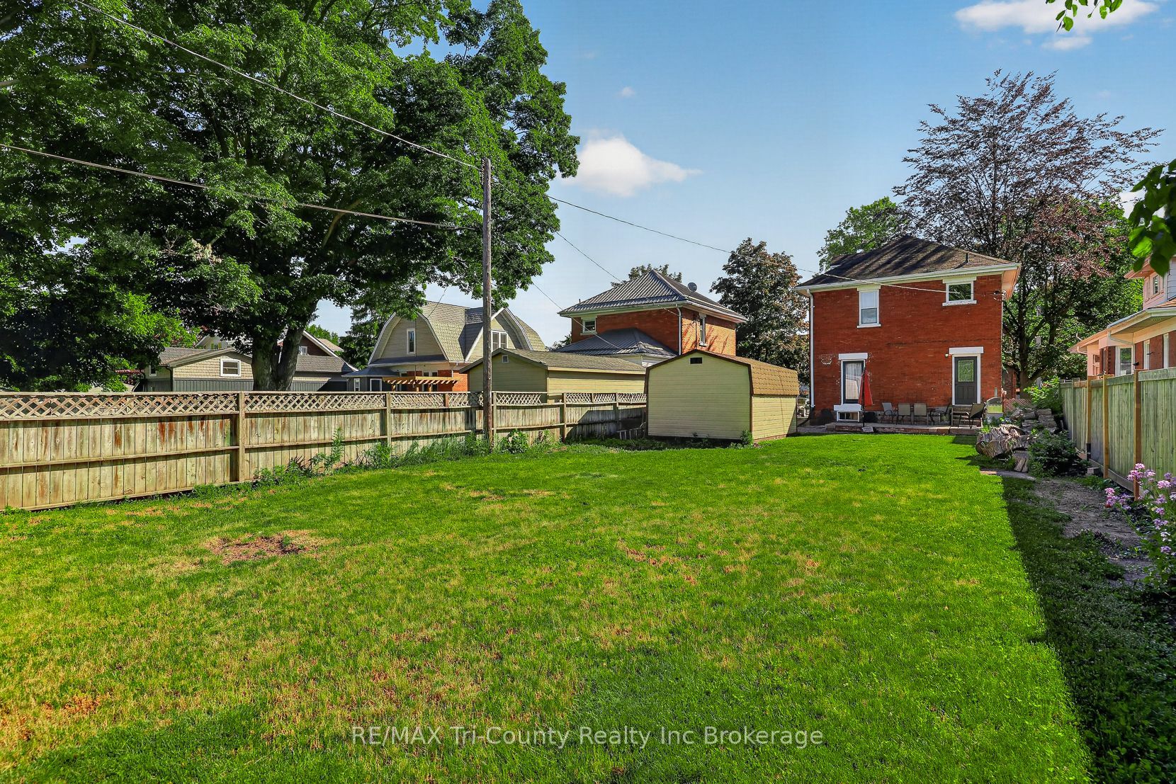 335 Broadway Street, Tillsonburg, ON N4G 3S4 photo 4