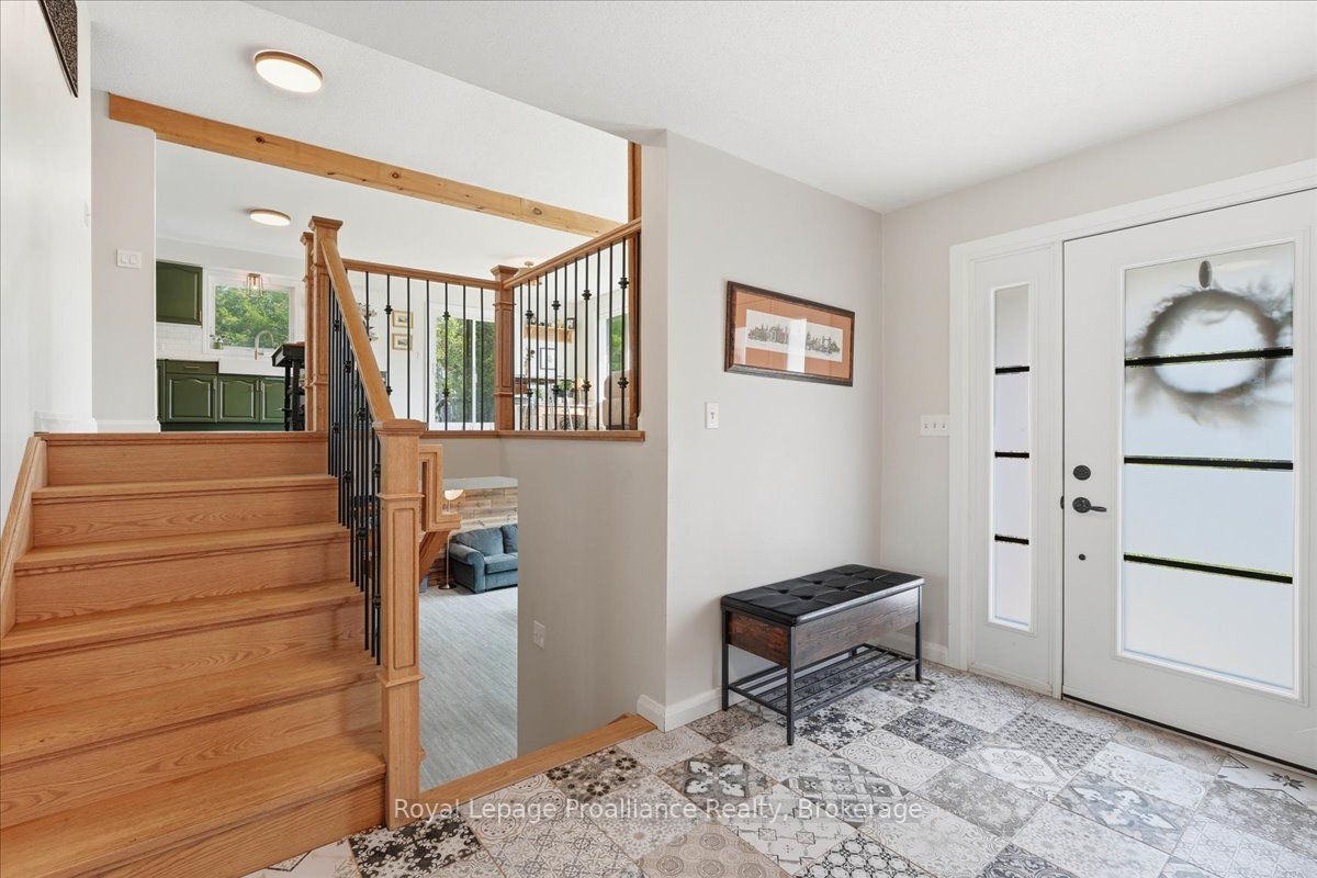 10389 Highway 41, Addington Highlands, ON K0H 1Z0 photo 4