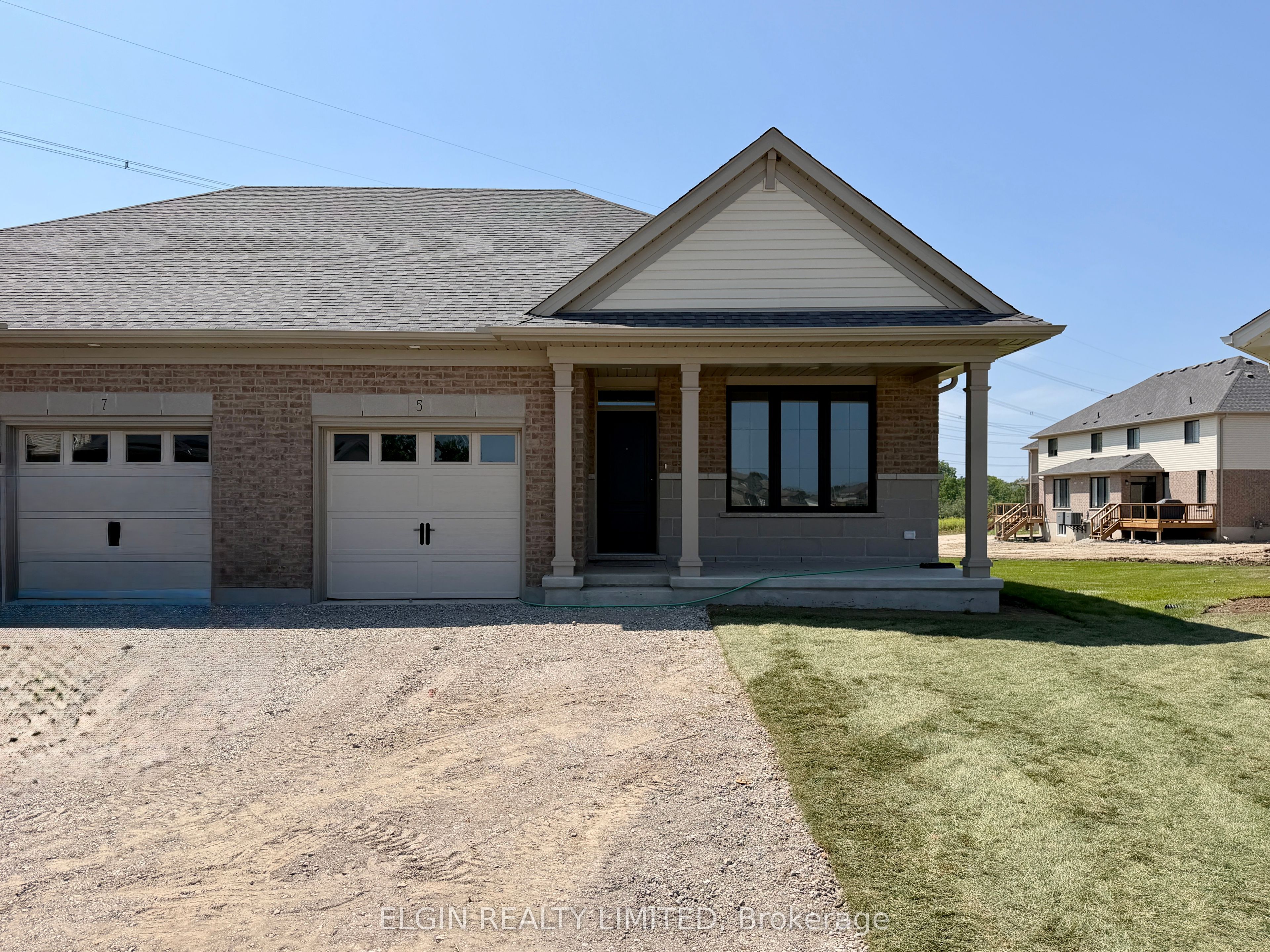 5 Columbus Court, Central Elgin, ON N5P 0E5