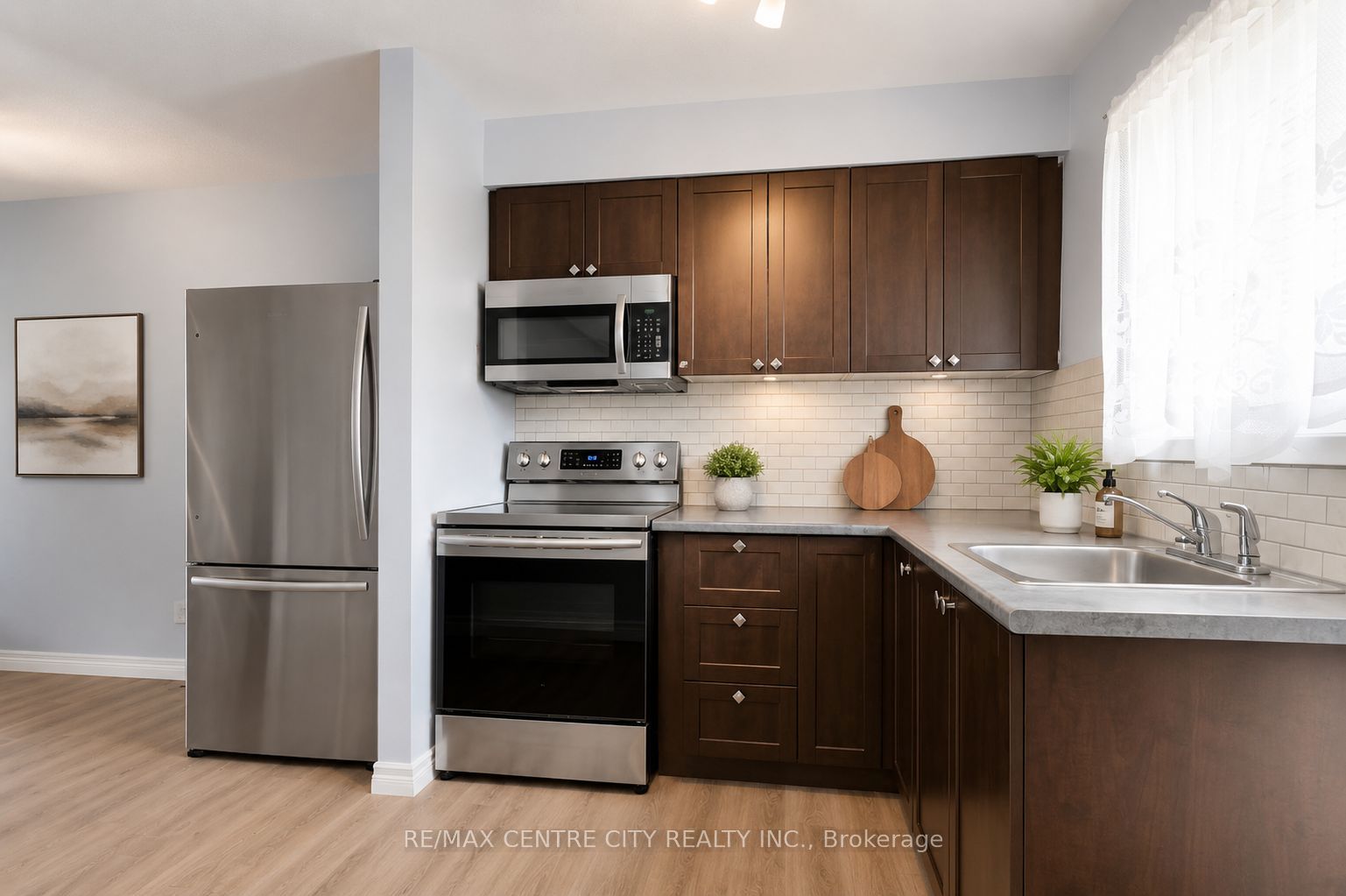 1090 Kipps Lane 106, London East, ON N5Y 1V4 photo 2