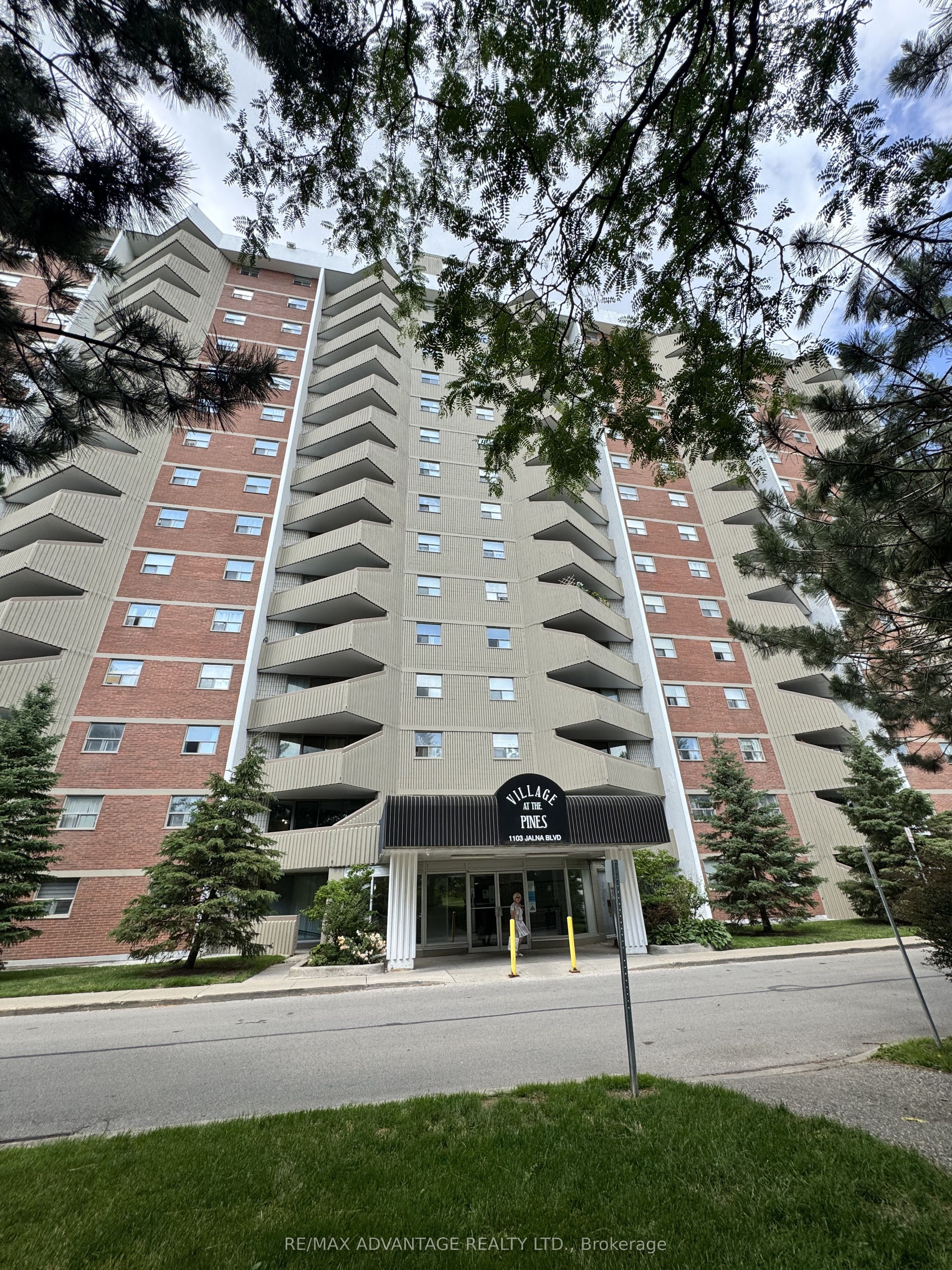 1103 Jalna Boulevard 904, London South, ON N6E 2S9