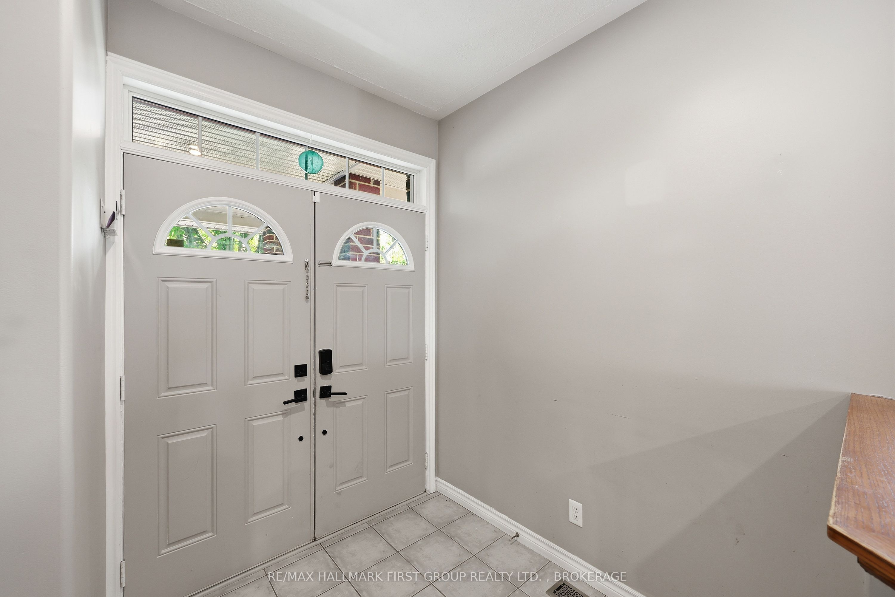 393 CAVENDISH Crescent, Kingston, ON K7P 3E2 photo 5