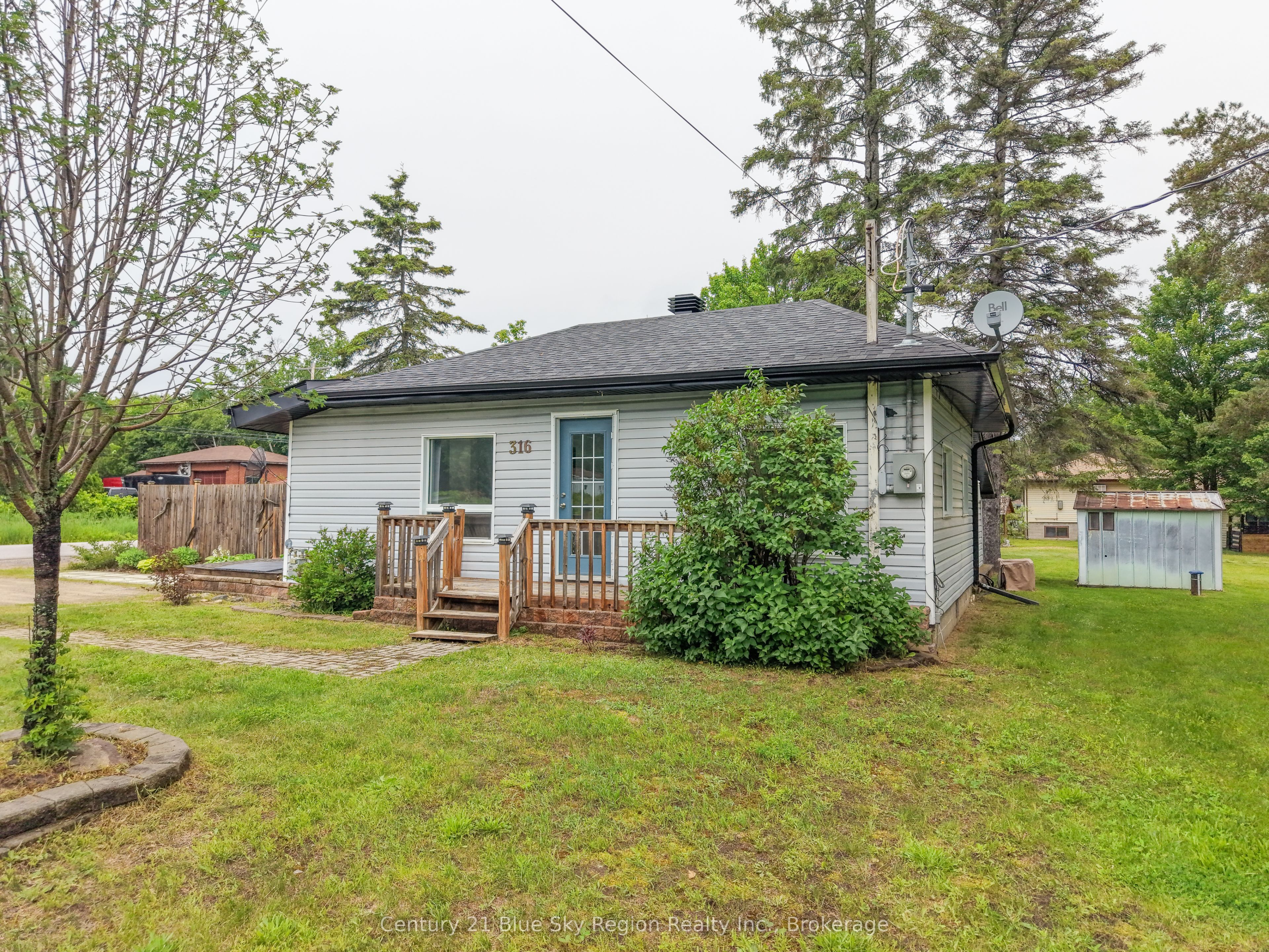 316 Tower Drive, North Bay, ON P1B 8G2 photo 2