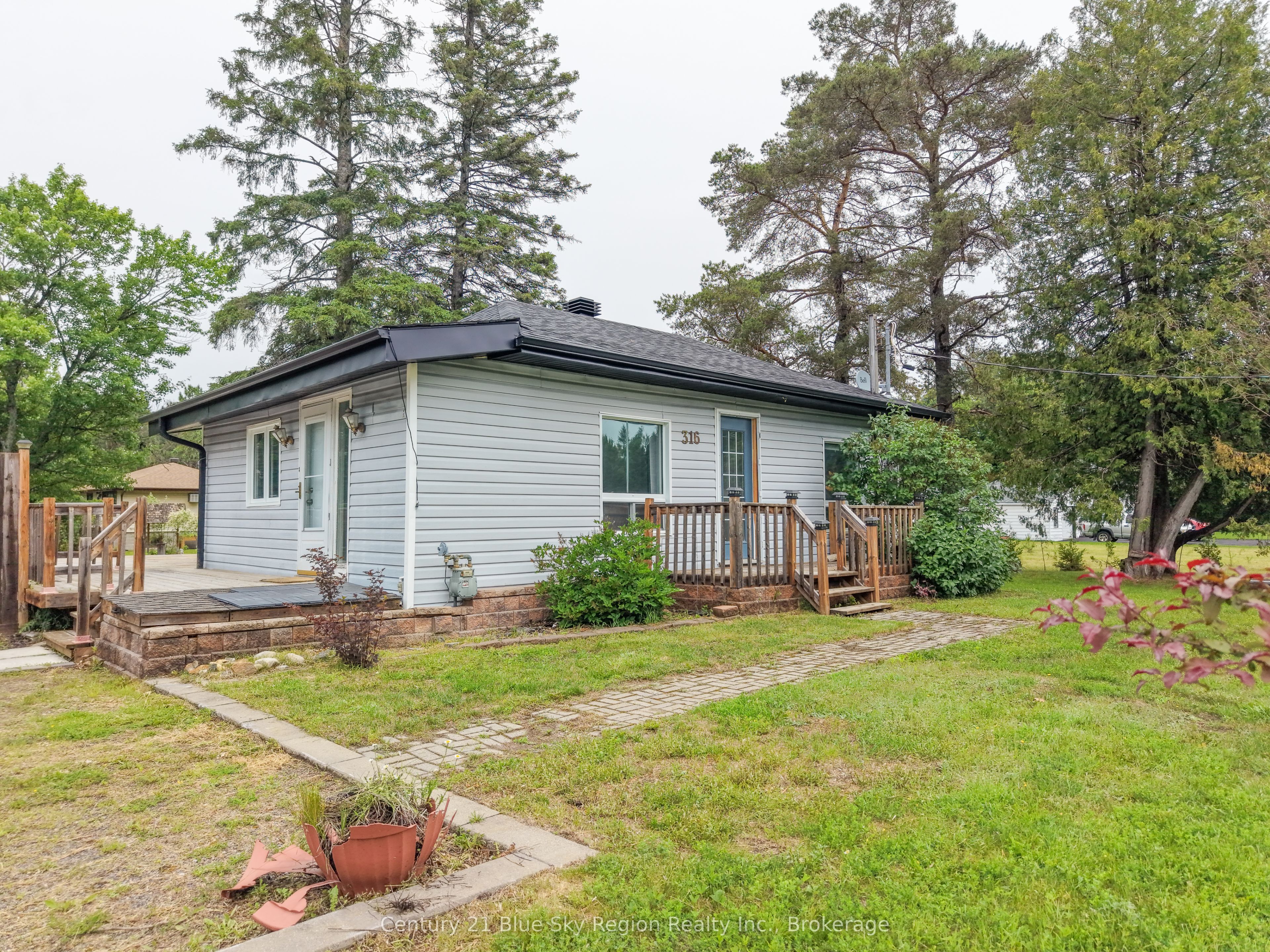316 Tower Drive, North Bay, ON P1B 8G2 photo 3