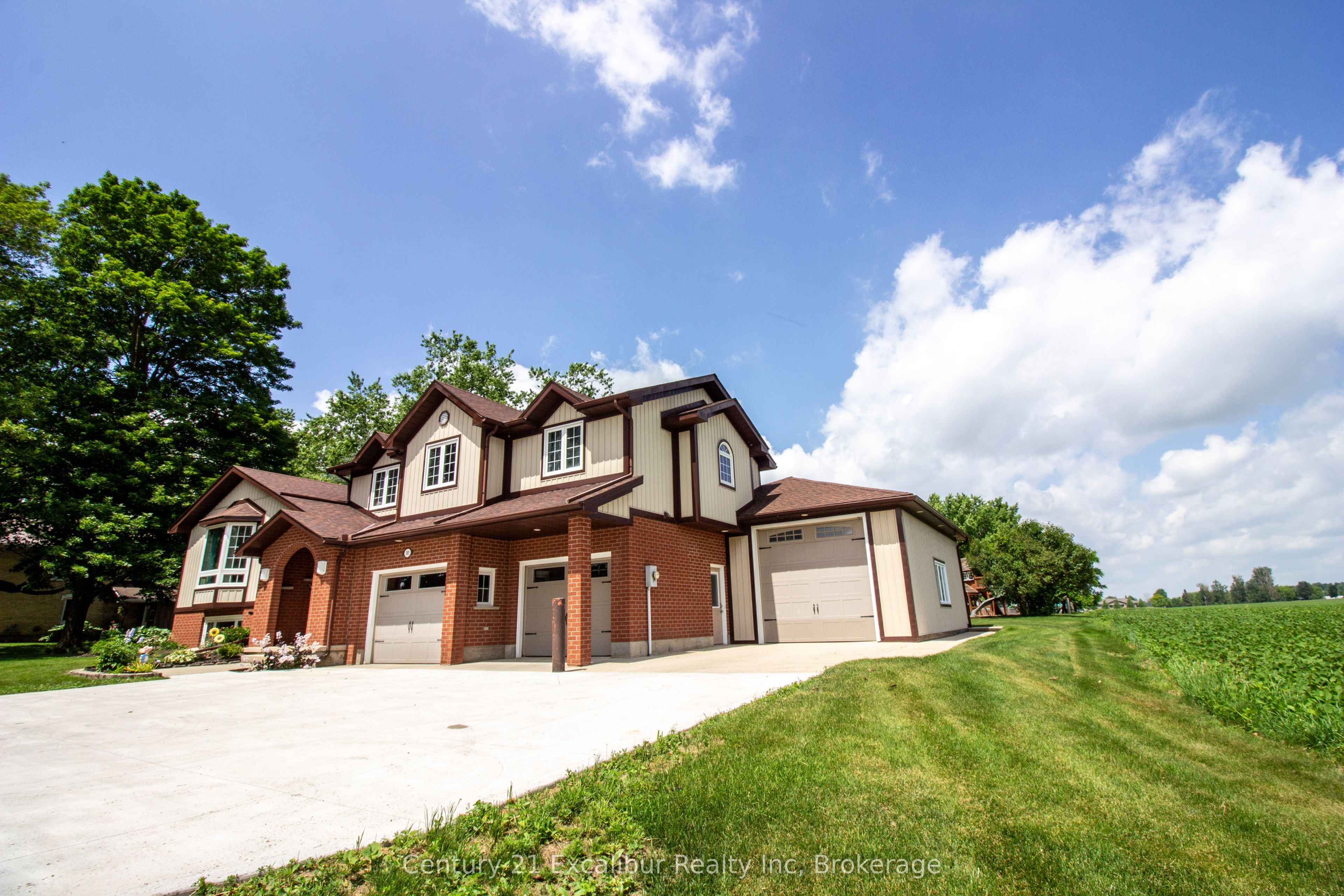 591 Wellington Street E, Wellington North, ON N0G 2L2 photo 2