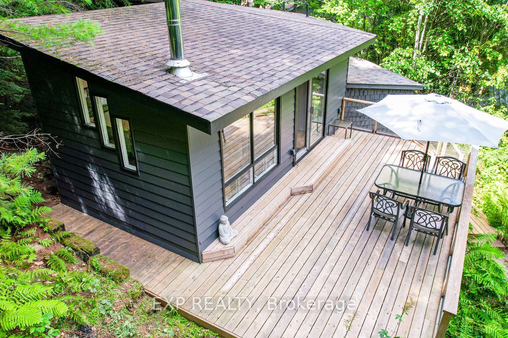 565 West Diamond Lake Road, Hastings Highlands, ON K0L 2A0 photo 3