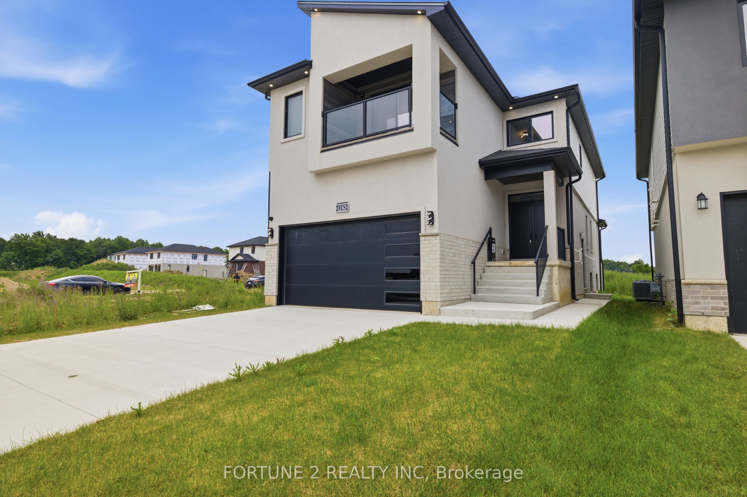 1143 Hobbs Drive, London South, ON N6M 0M1 photo 2