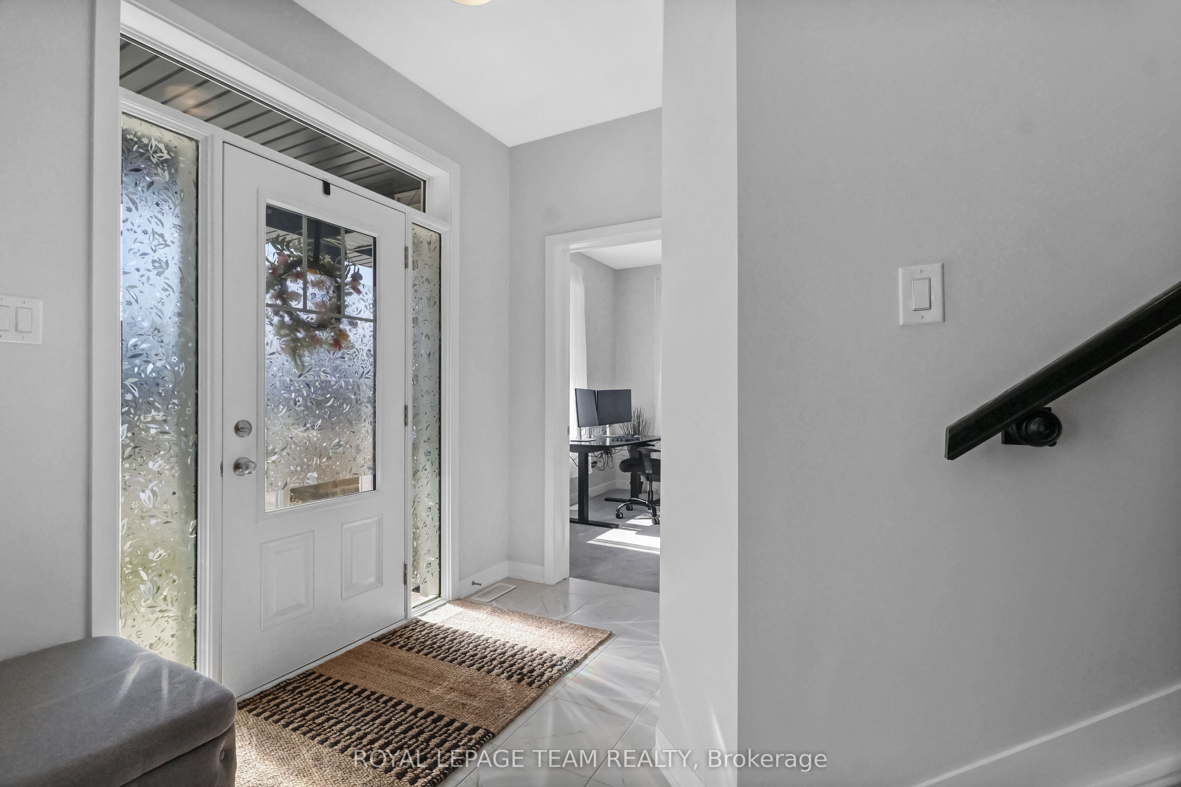 647 Cygnus Street, Barrhaven, ON K2J 7A9 photo 3