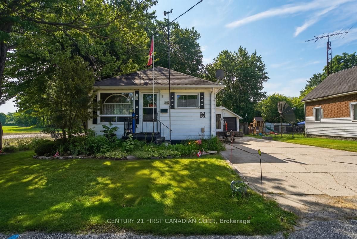 142 Frederic Street W, West Elgin, ON N0L 2P0 photo 4