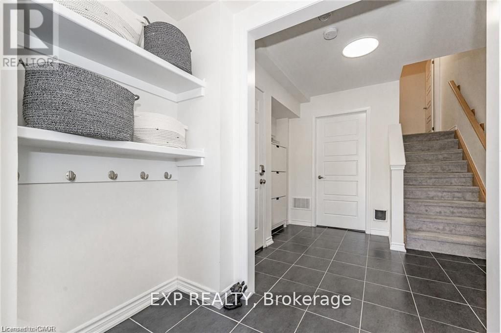 8 Stratus Street, Kitchener, ON N2R 0K6 photo 5