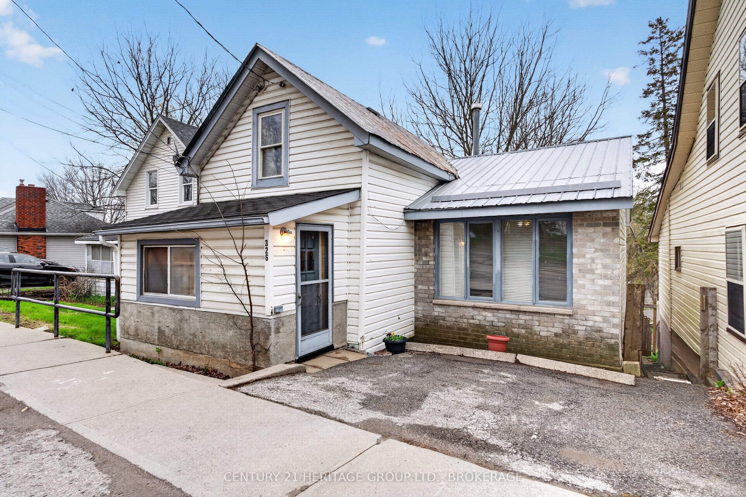 326 DUNDAS Street, Deseronto, ON K0K 1X0