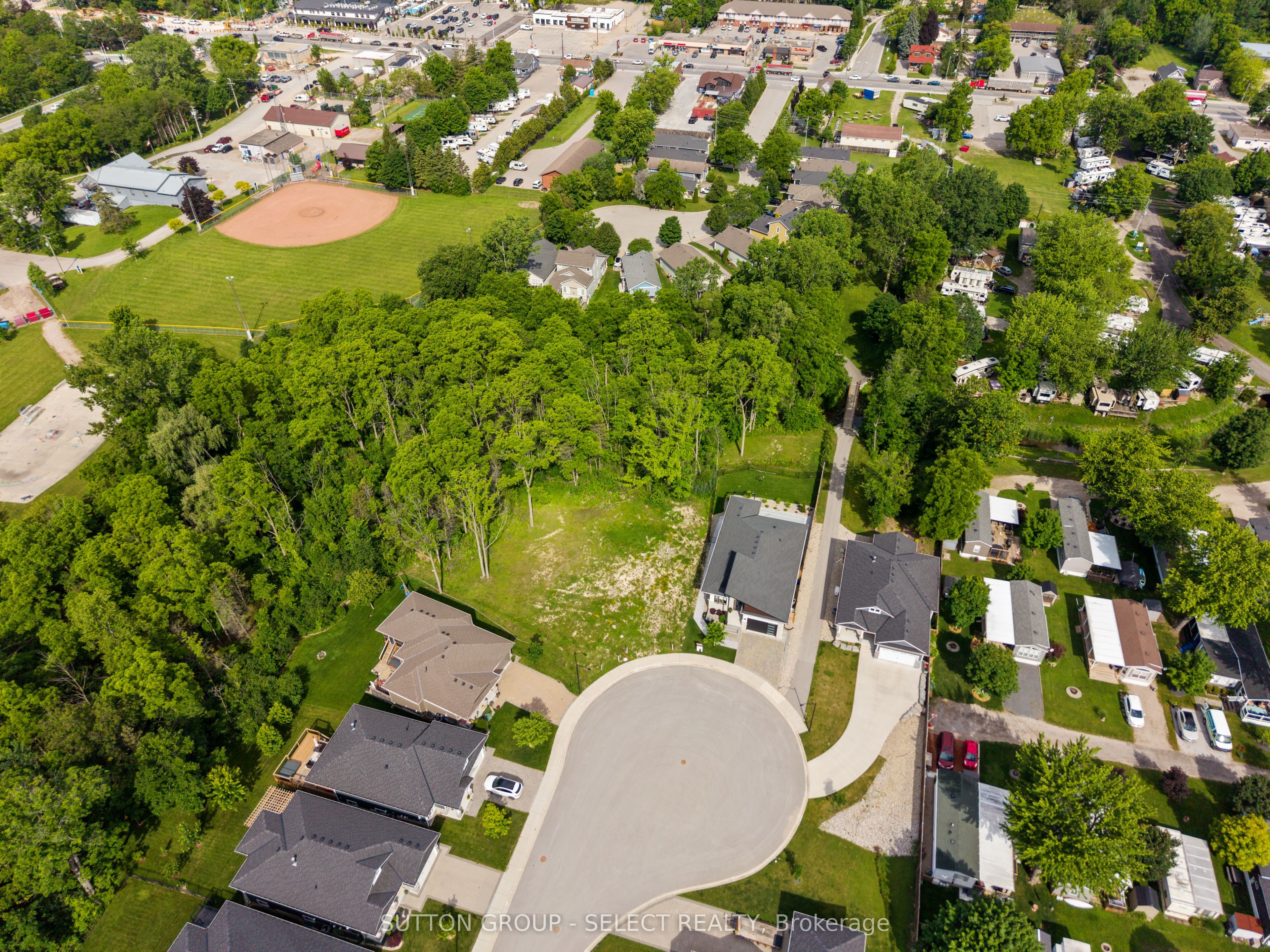 LOT 17 CREEKSIDE Place, Lambton Shores, ON N0M 1T0 photo 2