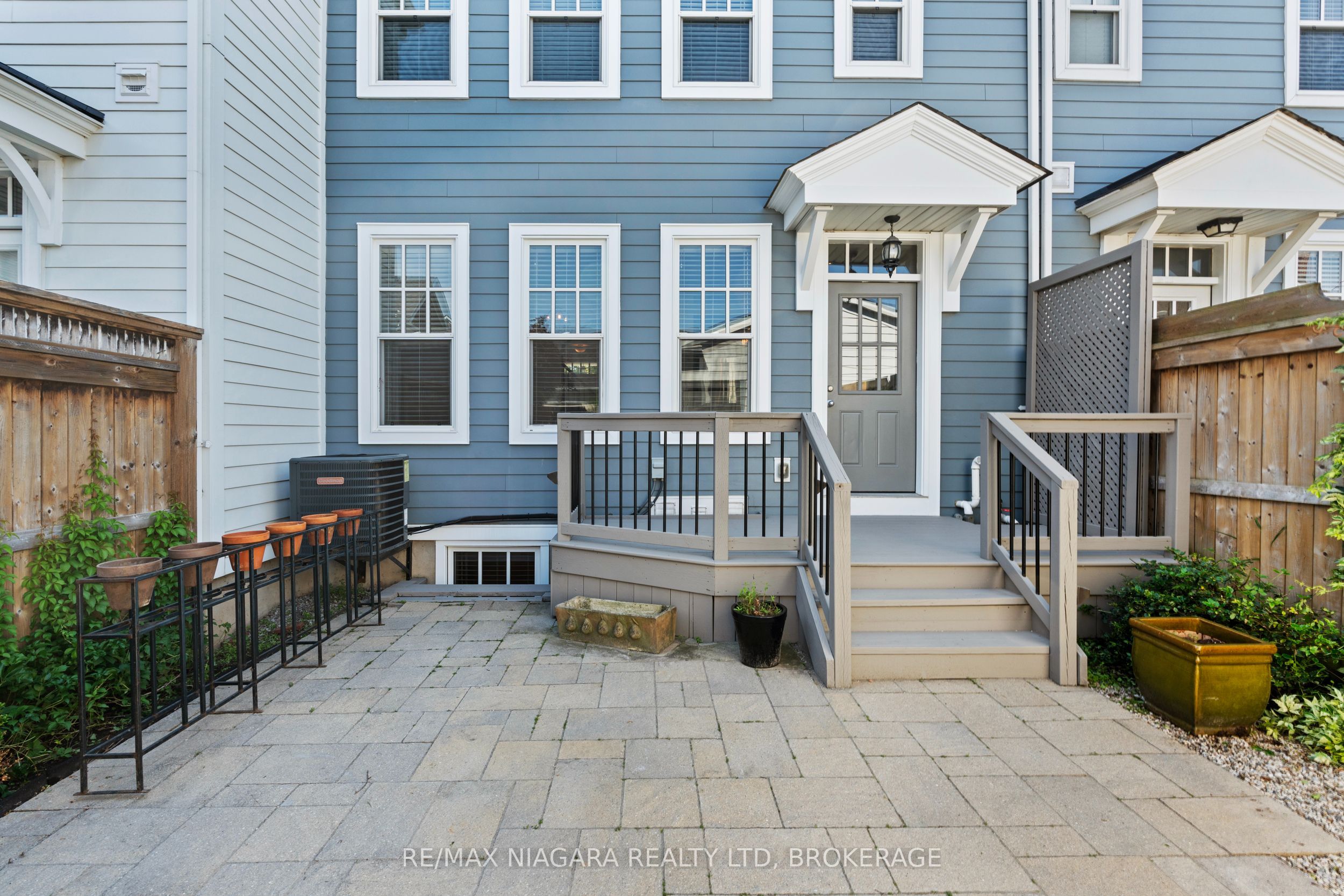 16 MACDONELL Road, Niagara-on-the-Lake, ON L0S 1J0 photo 2