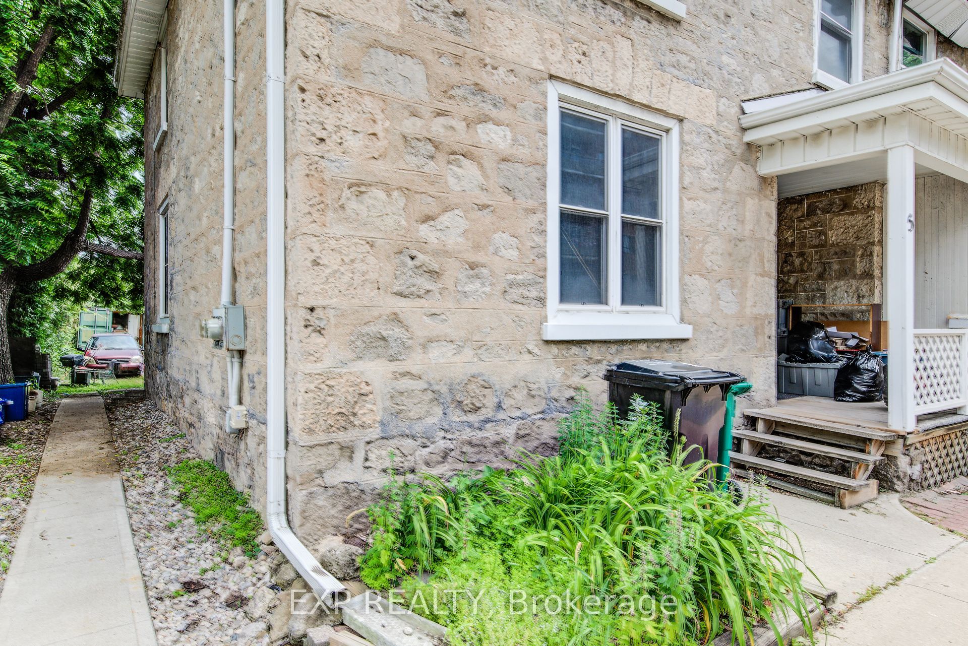 5 George Street S, Waterloo, ON N1S 2N3 photo 3