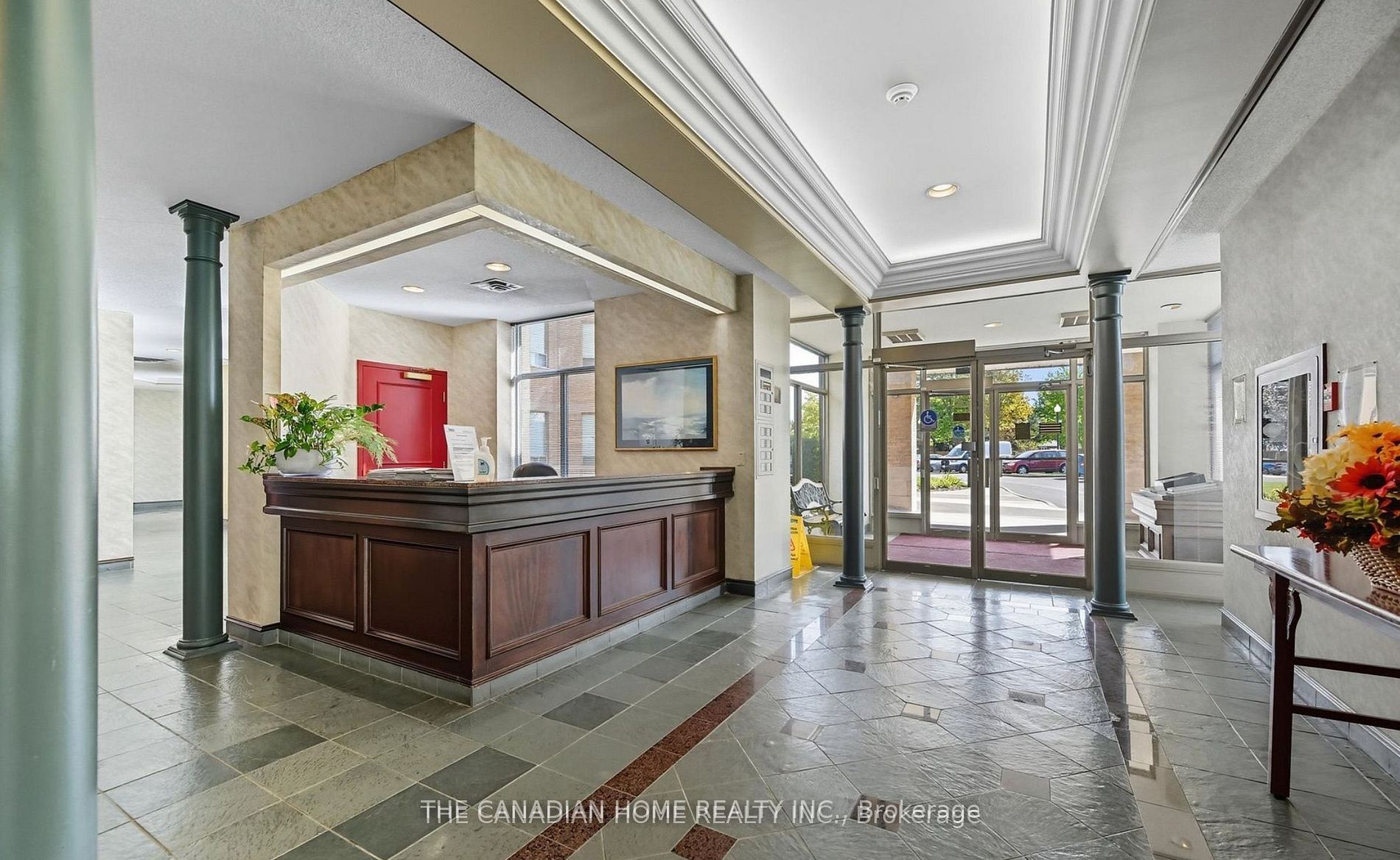 8111 Forest Glen Drive 332, Niagara Falls, ON L2H 2Y7 photo 3