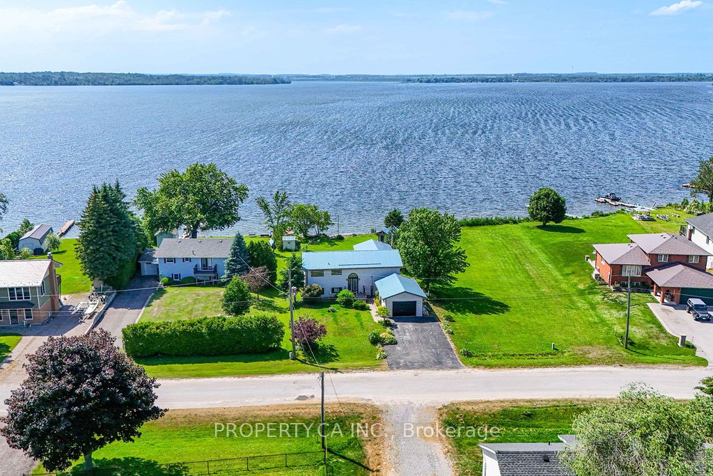 16 Helen Crescent, Kawartha Lakes, ON K0M 2C0 photo 2