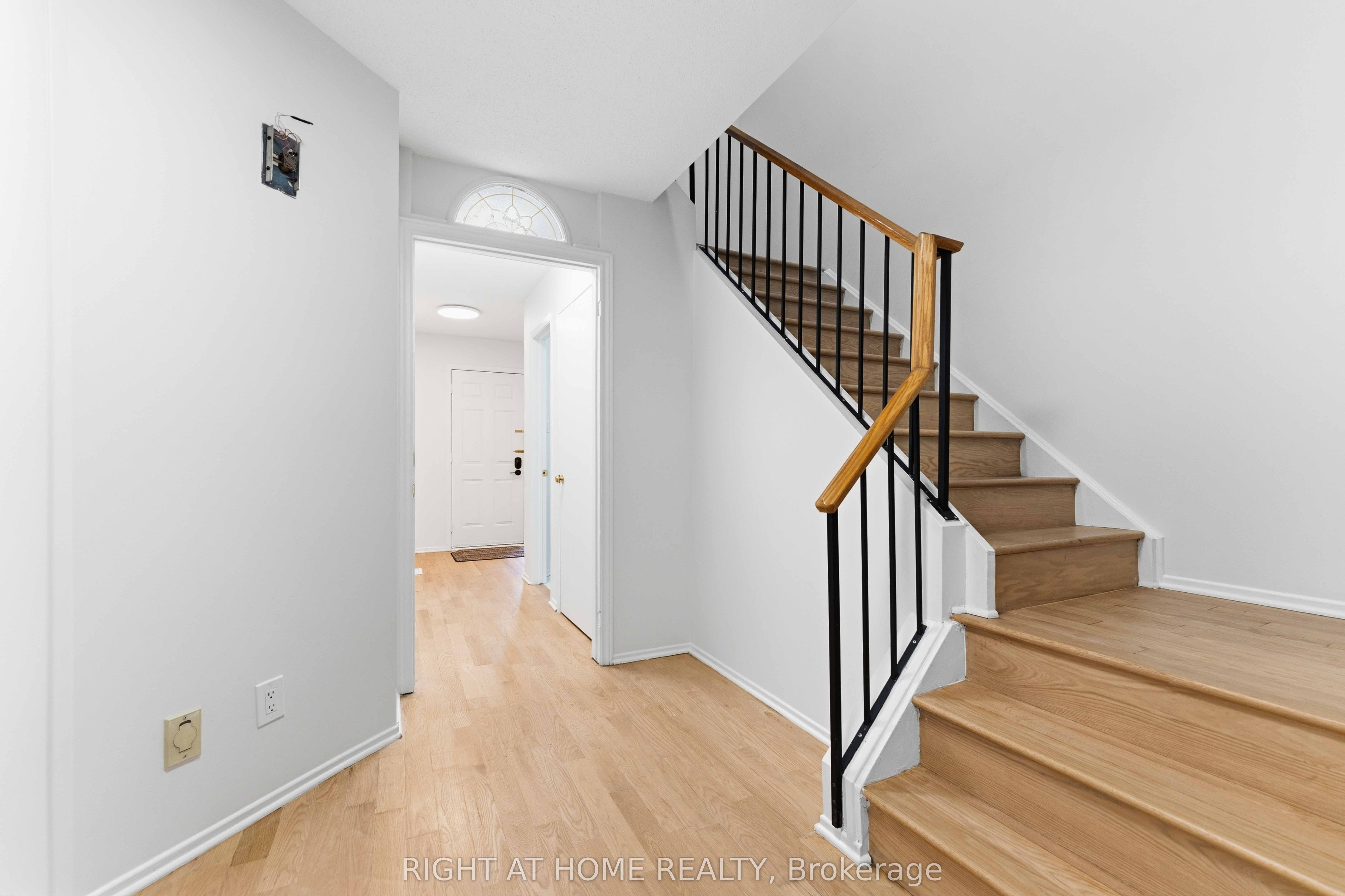 178 Presland Road, Overbrook - Castleheights and Area, ON K1K 4J7 photo 2