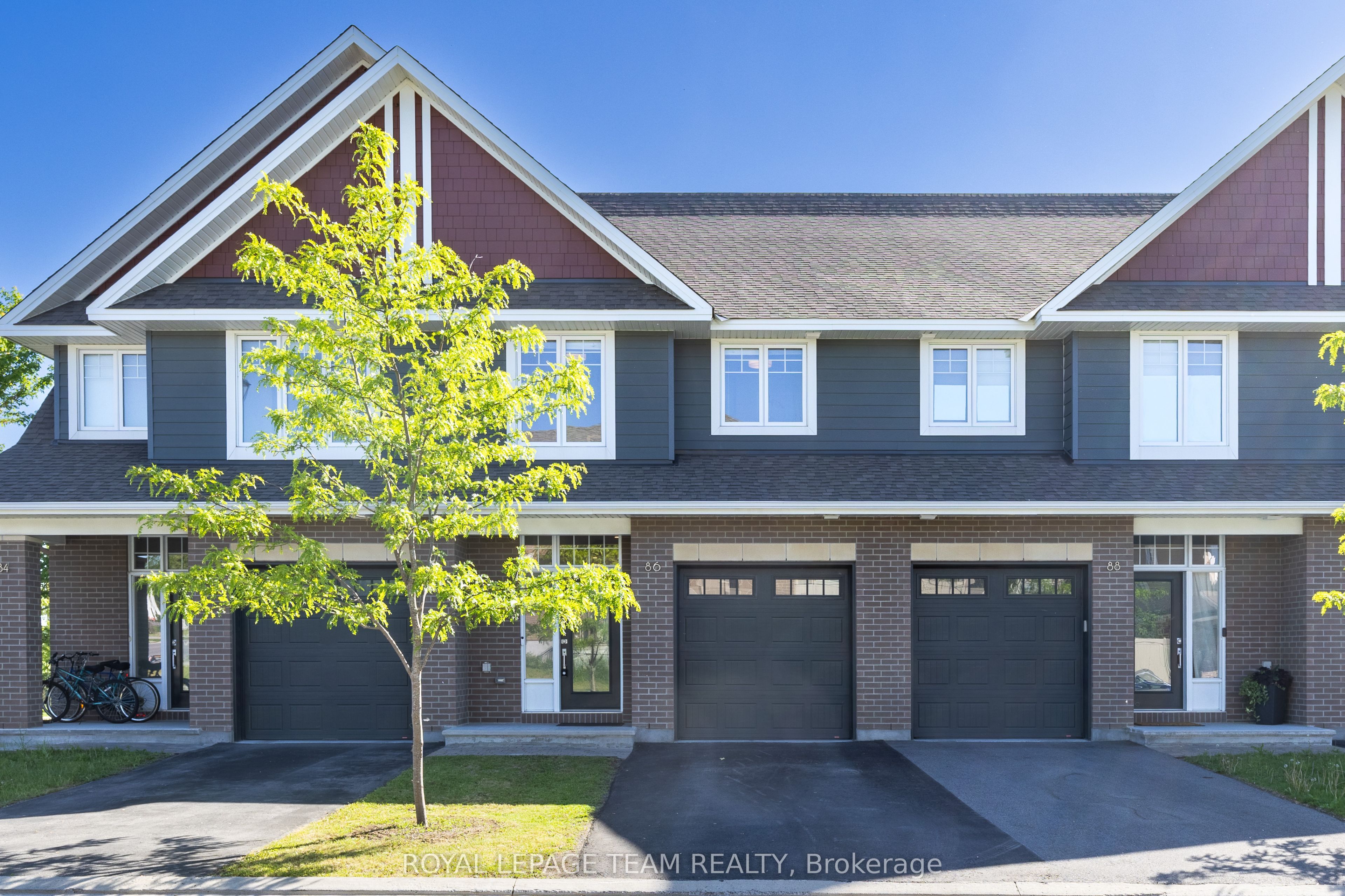 86 Escarpment Crescent, Kanata, ON K2T 0L8