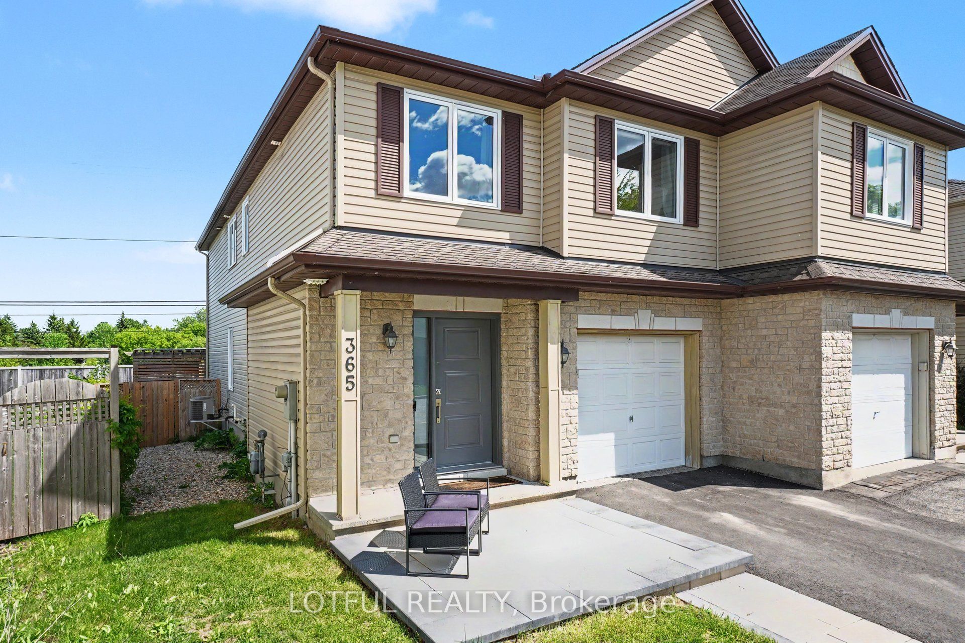 365 Riversedge Crescent, Blossom Park - Airport and Area, ON K1V 0Y6 photo 2