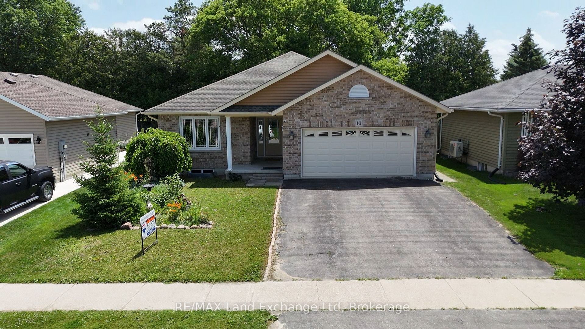 401 Carling Terrace, North Huron, ON N0G 2W0 photo 2
