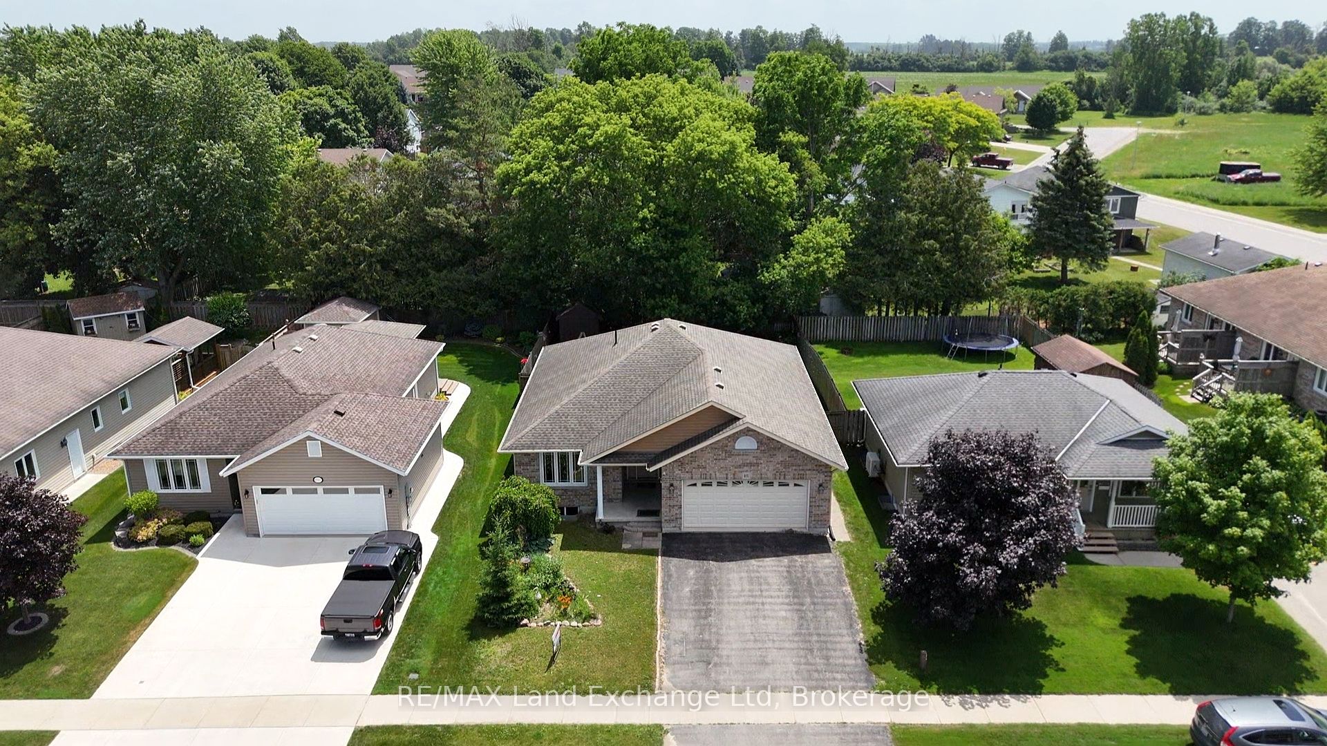 401 Carling Terrace, North Huron, ON N0G 2W0 photo 3